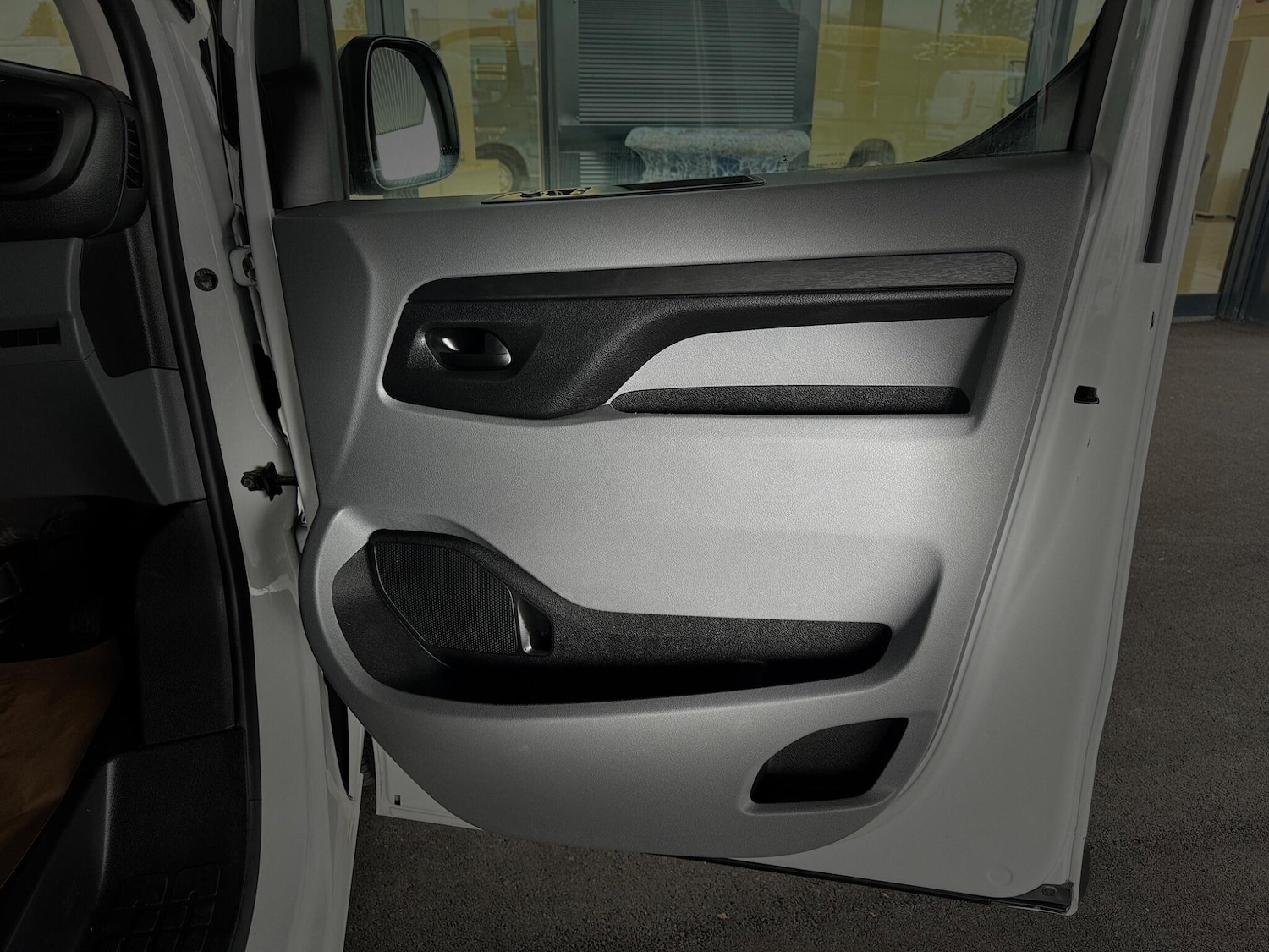 Used Peugeot Expert 2022 for sale - 76307074: Photo 36
