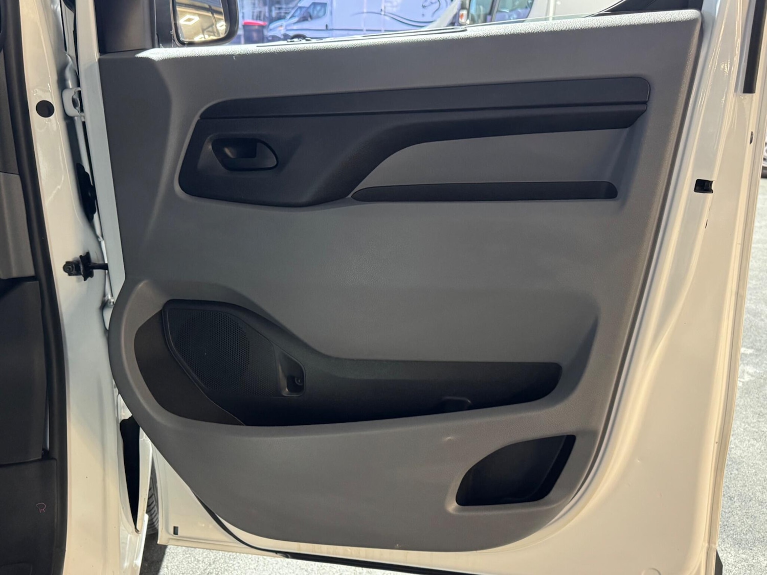 Used Vauxhall Vivaro for sale - 77753968: Photo 31