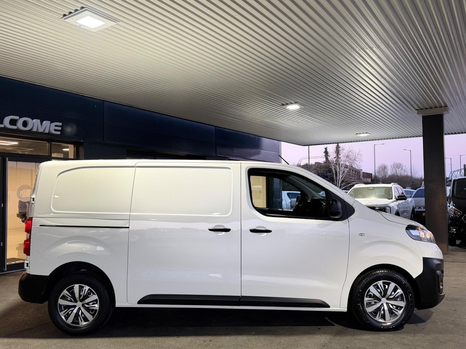 Used Vauxhall Vivaro for sale - 77753968: Photo 5