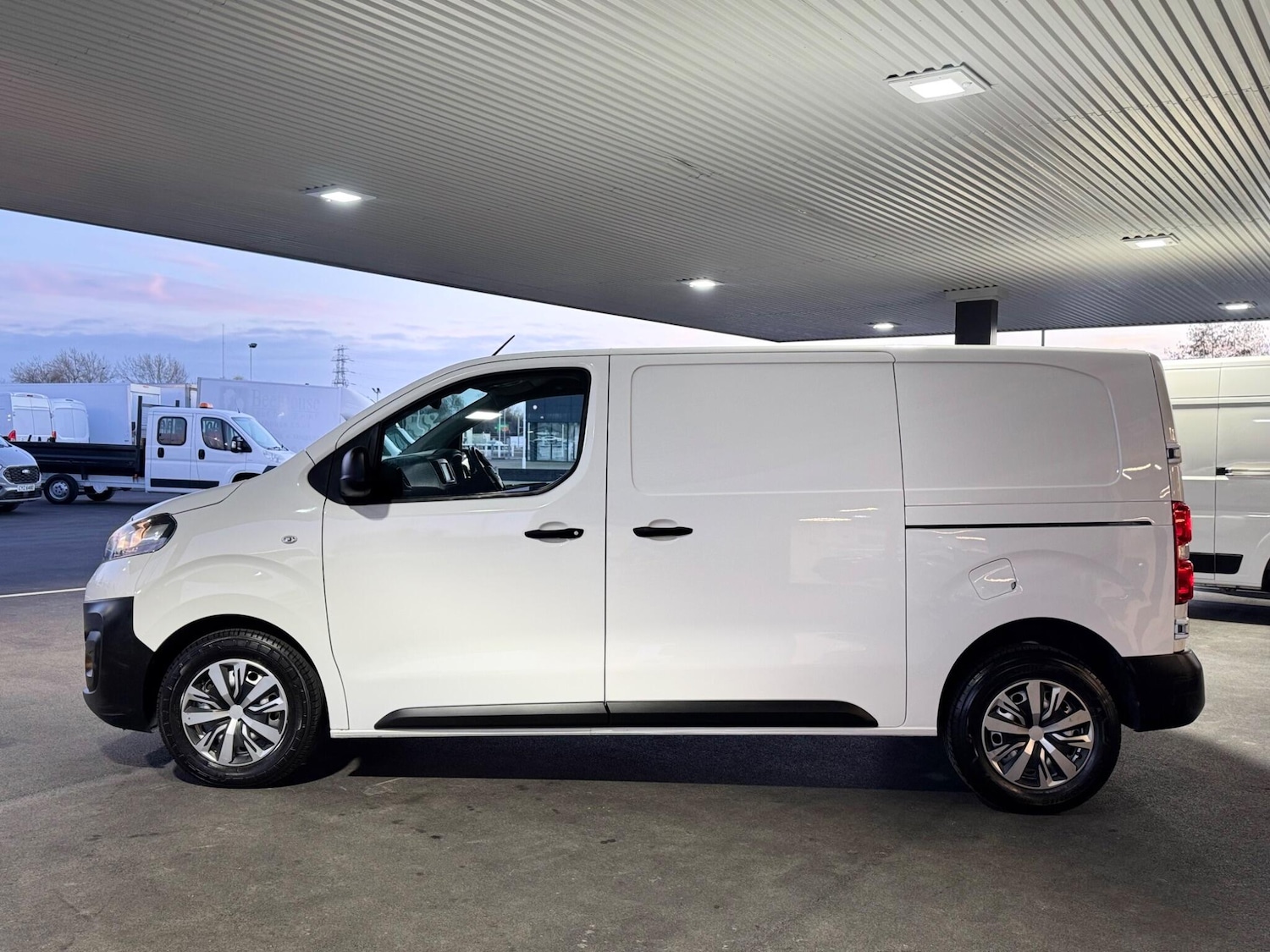 Used Vauxhall Vivaro for sale - 77753968: Photo 6