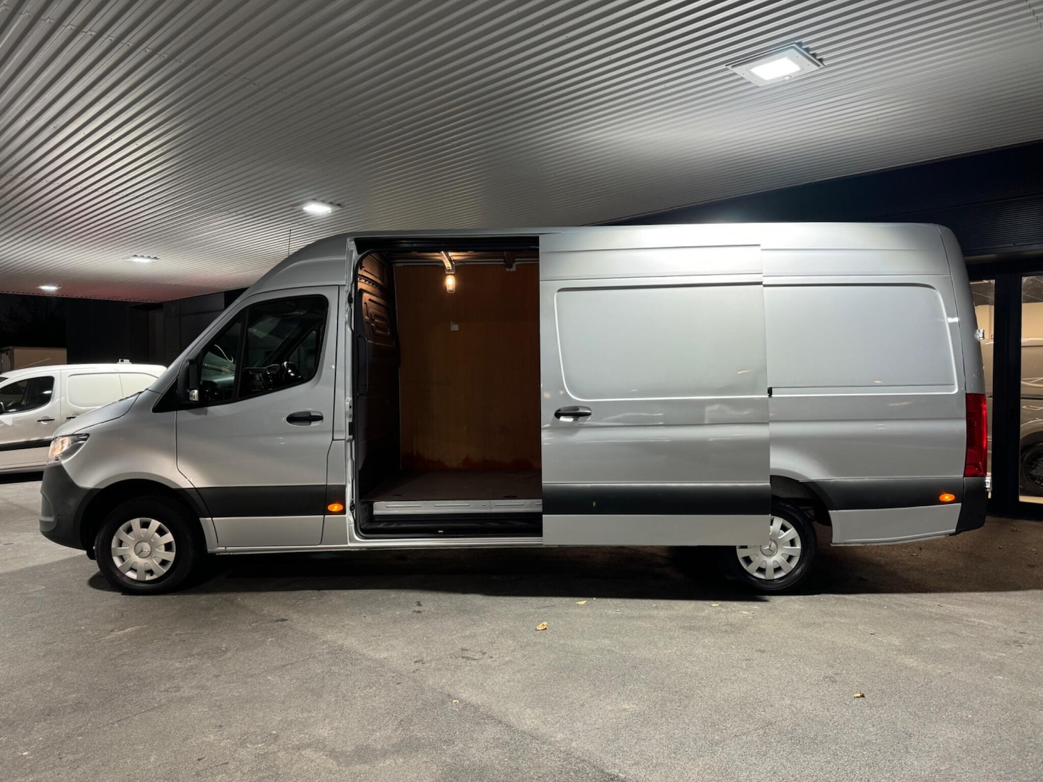 Used Mercedes-Benz Sprinter 2023 for sale - 76632814: Photo 7