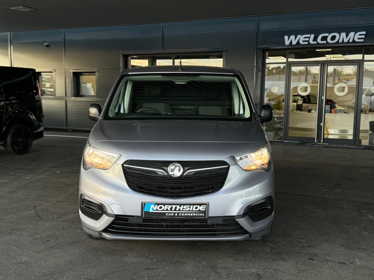 Used Vauxhall Combo 2019 for sale - 76714655: Photo 2