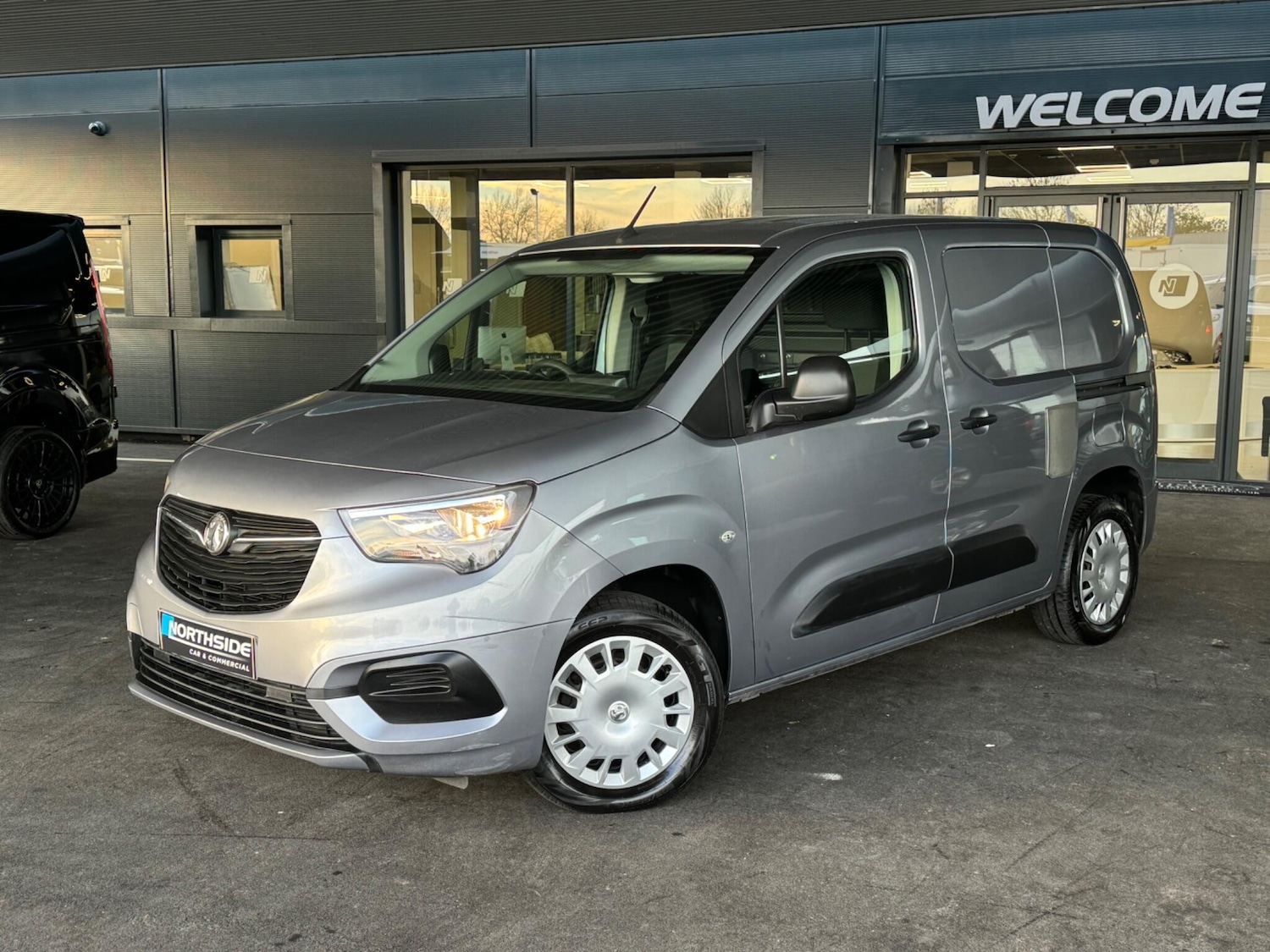 Used Vauxhall Combo 2019 for sale - 76714655: Photo 3