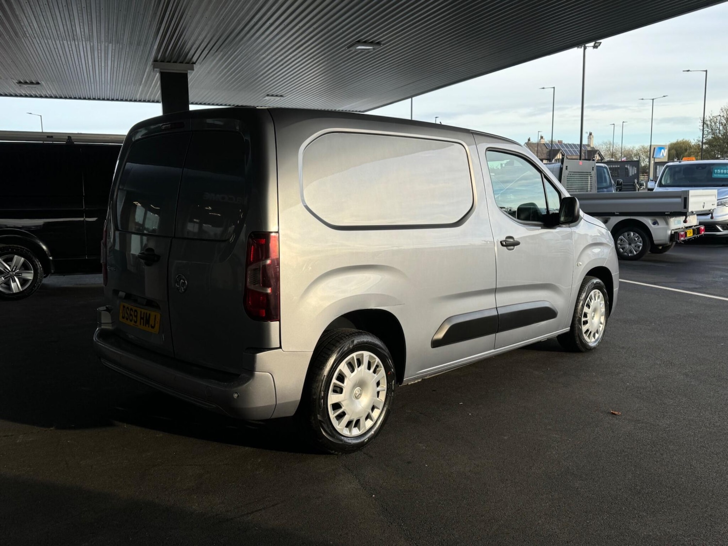 Used Vauxhall Combo 2019 for sale - 76714655: Photo 9