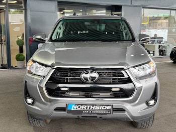 Used Toyota Hilux 2023 for sale - 79049803: Photo