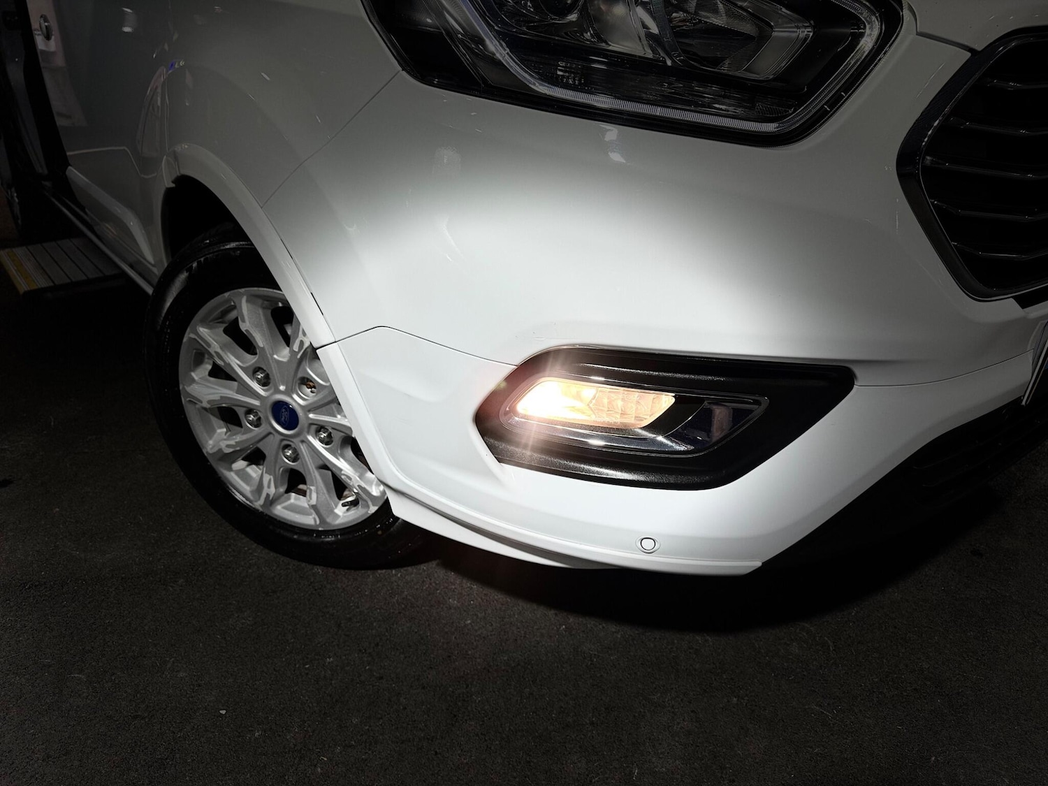 Used Ford Tourneo Custom 2023 for sale - 76572247: Photo 16