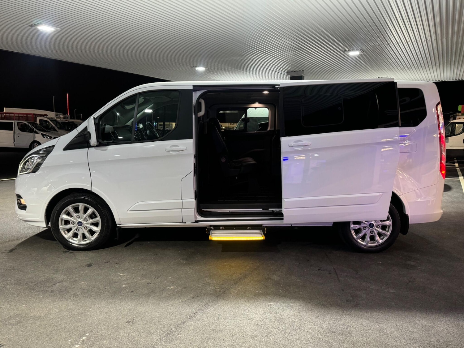 Used Ford Tourneo Custom 2023 for sale - 76572247: Photo 20