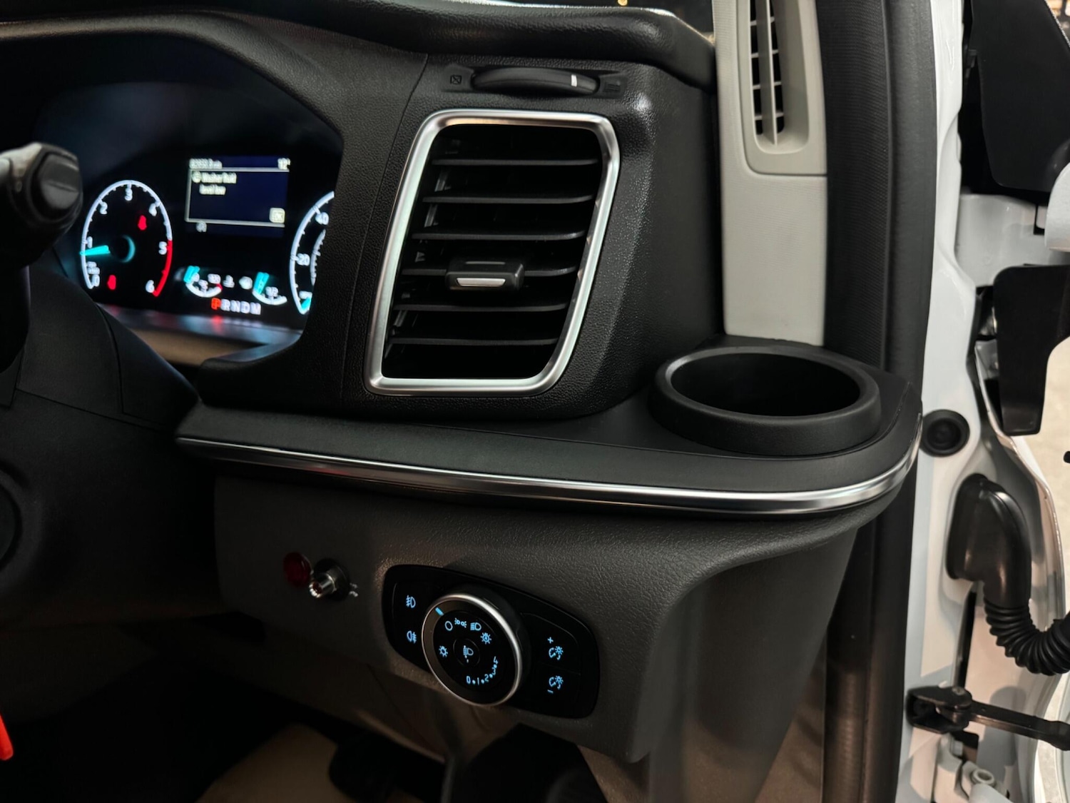 Used Ford Tourneo Custom 2023 for sale - 76572247: Photo 33