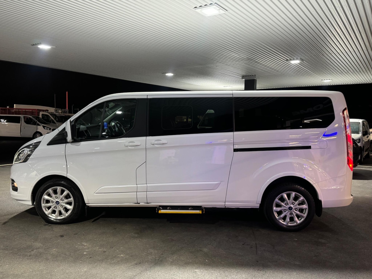 Used Ford Tourneo Custom 2023 for sale - 76572247: Photo 6