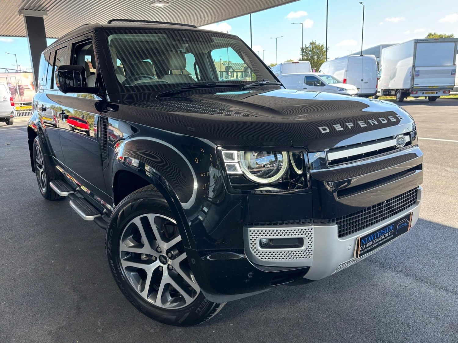 Used Land Rover Defender 110 2024 for sale - 76032346: Photo 1