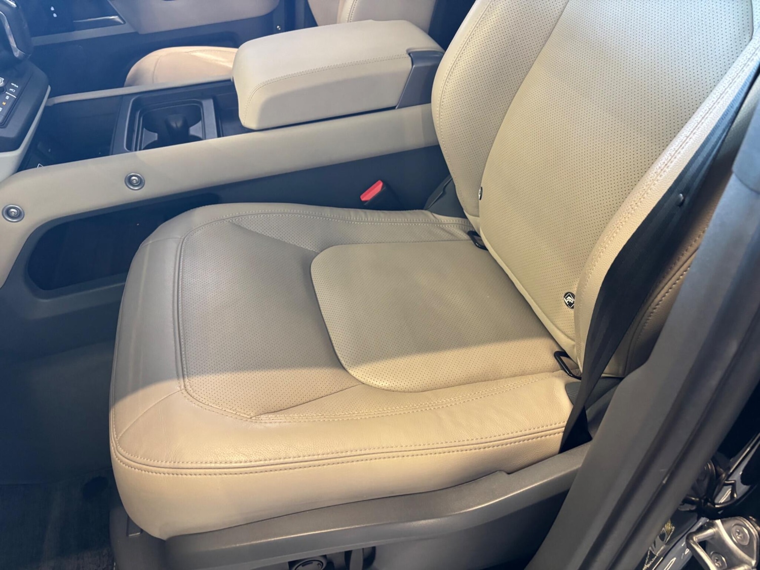 Used Land Rover Defender 110 2024 for sale - 76032346: Photo 53