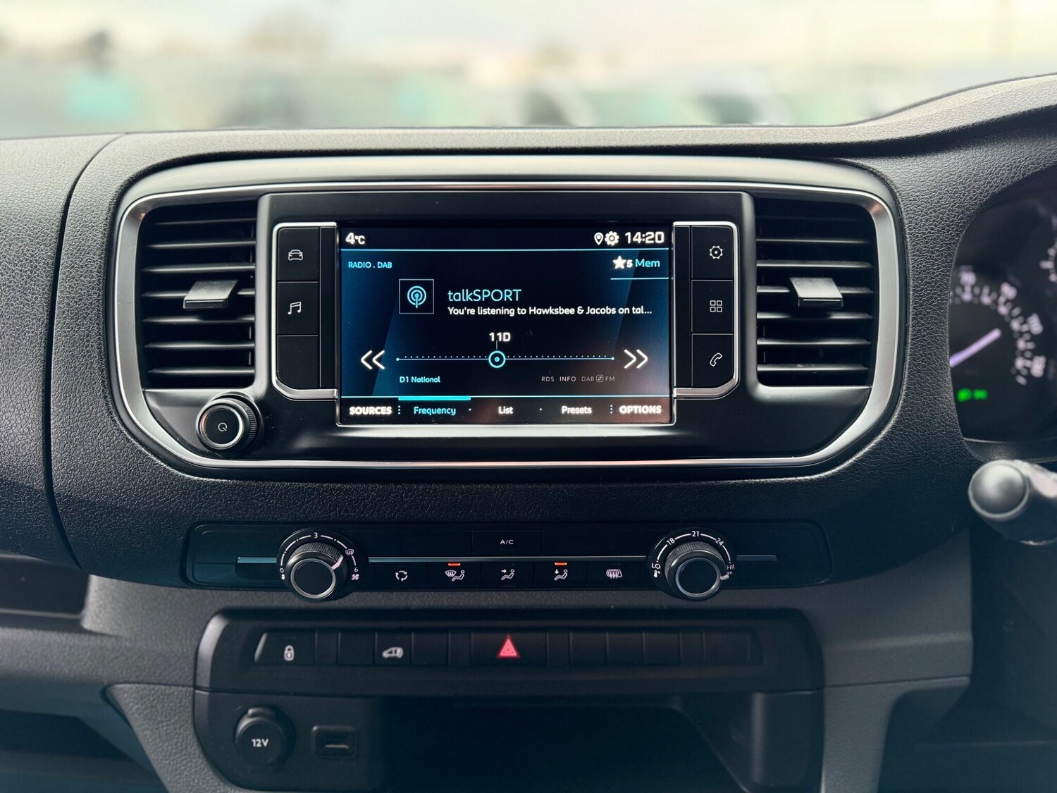 Used Peugeot Expert 2022 for sale - 77120829: Photo 42