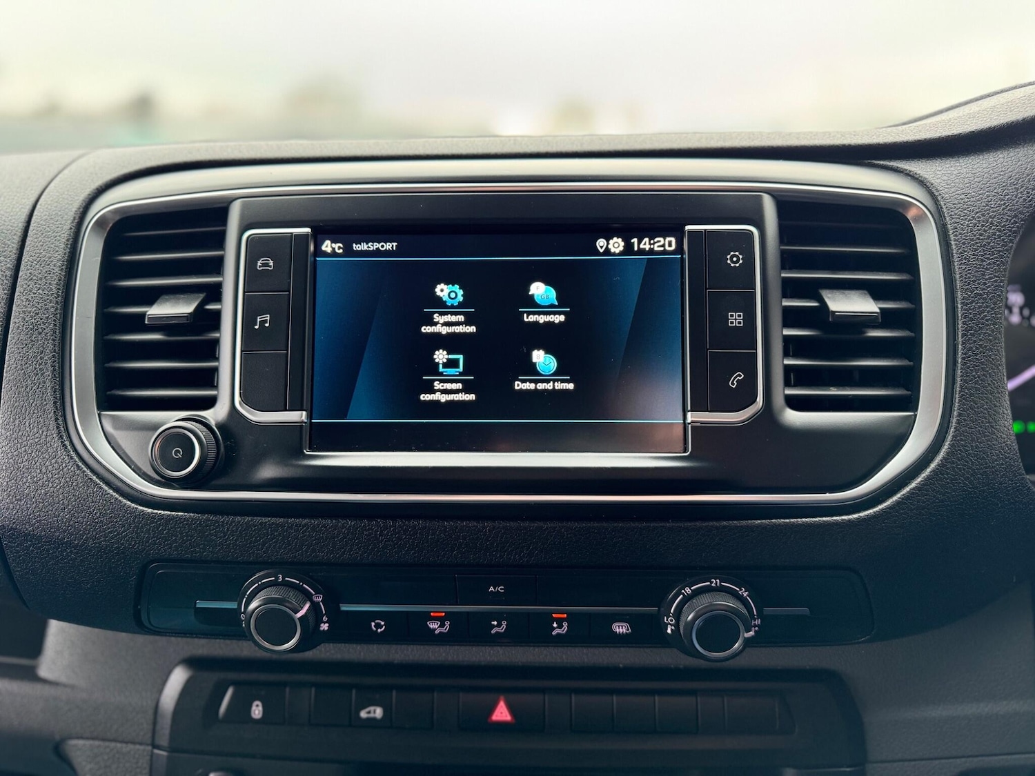 Used Peugeot Expert 2022 for sale - 77120829: Photo 44