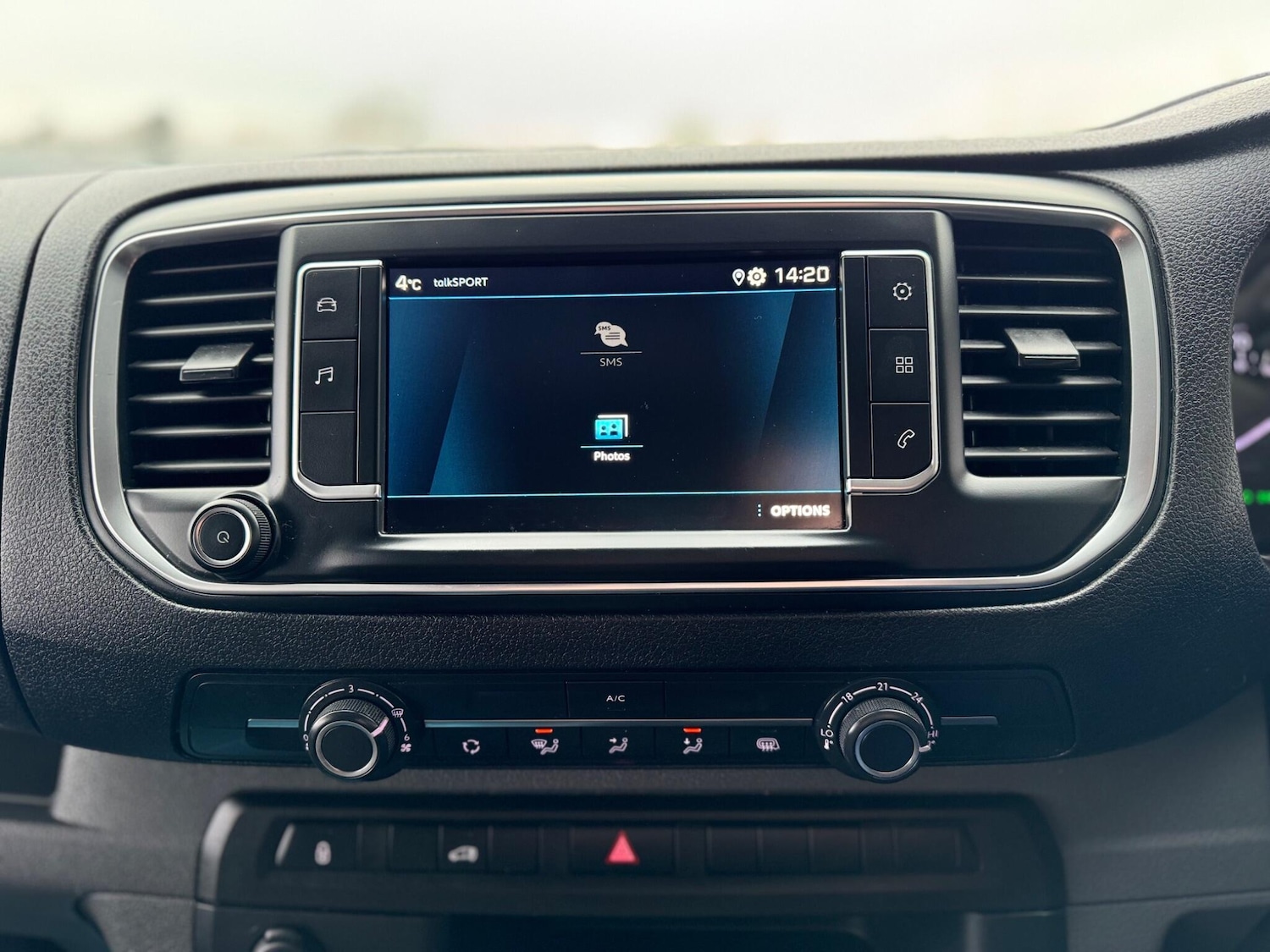 Used Peugeot Expert 2022 for sale - 77120829: Photo 45