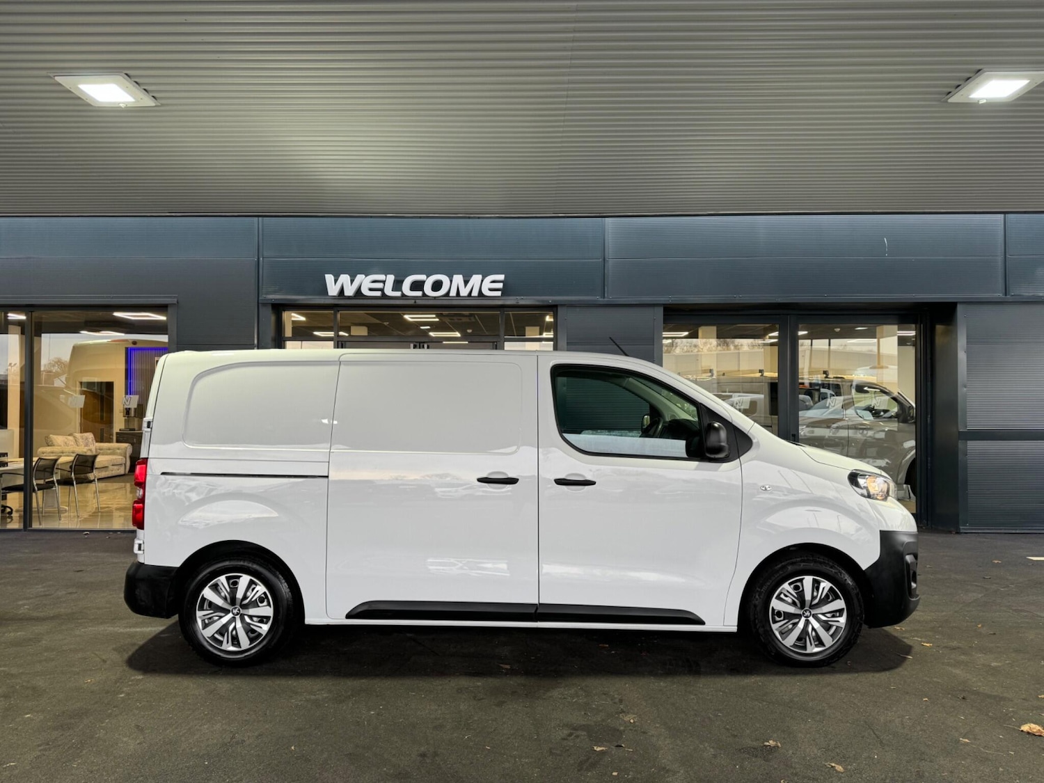 Used Peugeot Expert 2022 for sale - 77120829: Photo 5