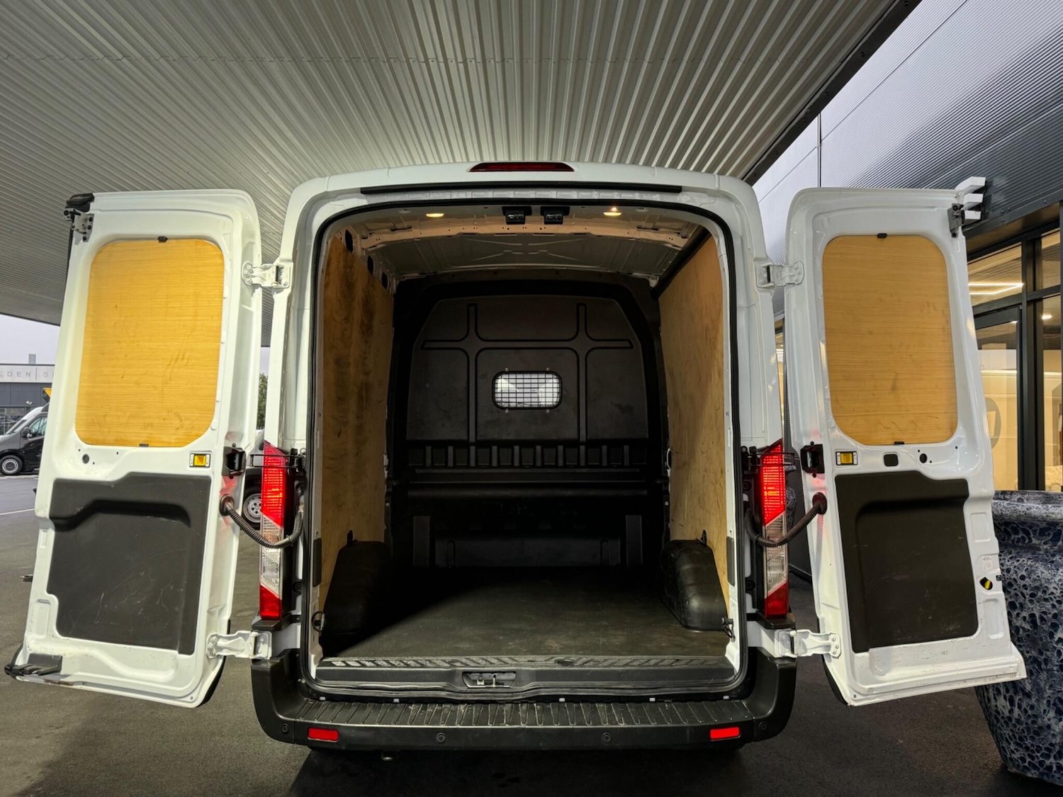 Used Ford Transit 2024 for sale - 77425347: Photo 18