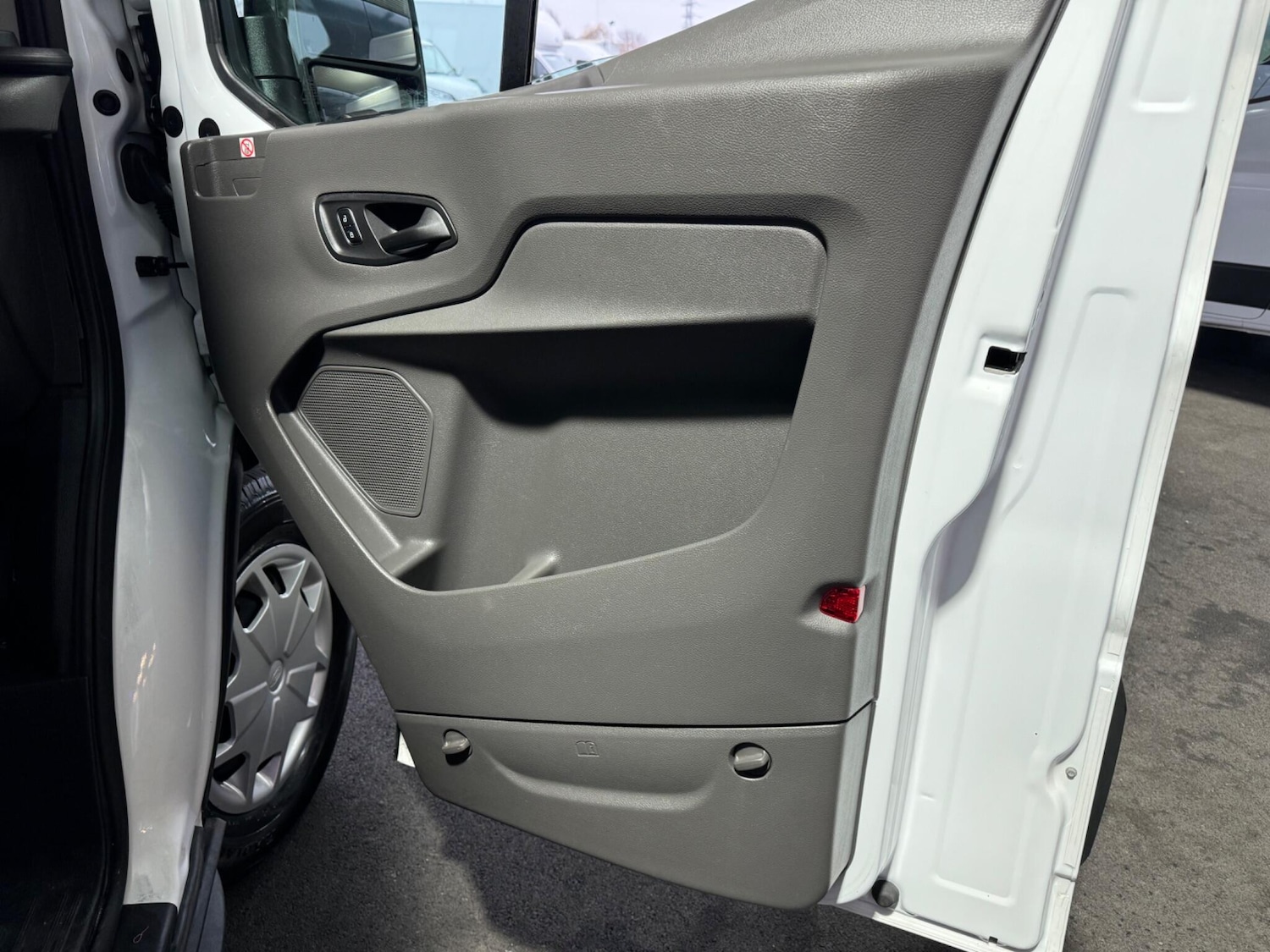 Used Ford Transit 2024 for sale - 77425347: Photo 33