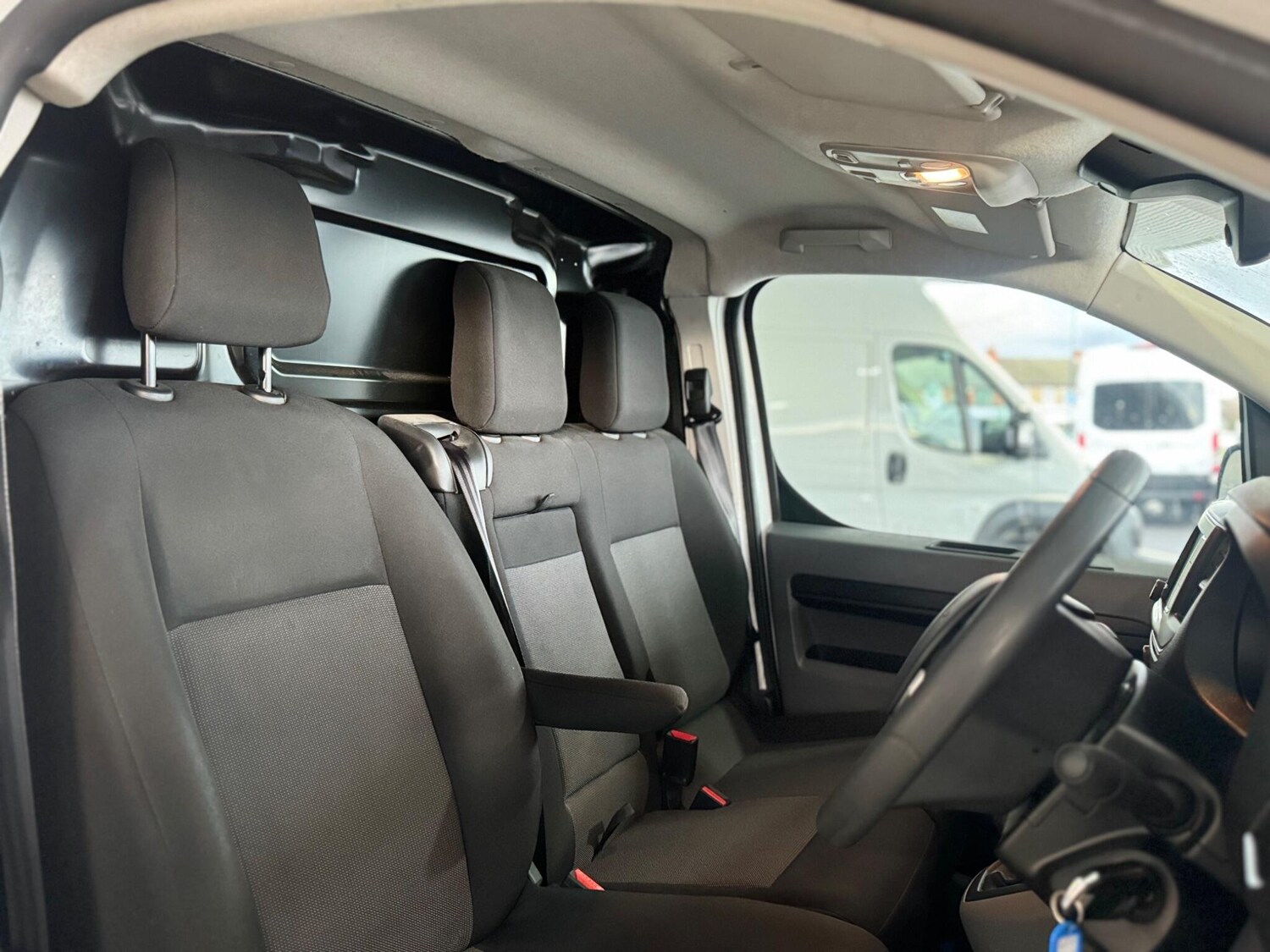 Used Peugeot Expert for sale - 77190687: Photo 44