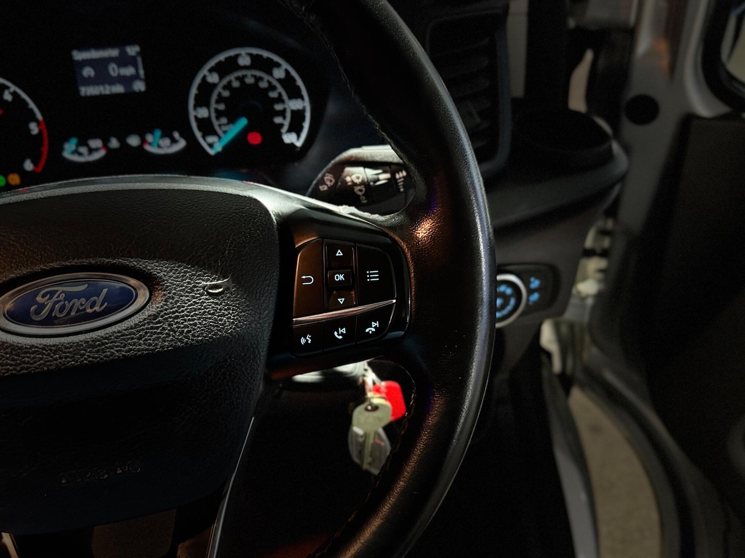 Used Ford Transit Custom 2022 for sale - 76388403: Photo 37