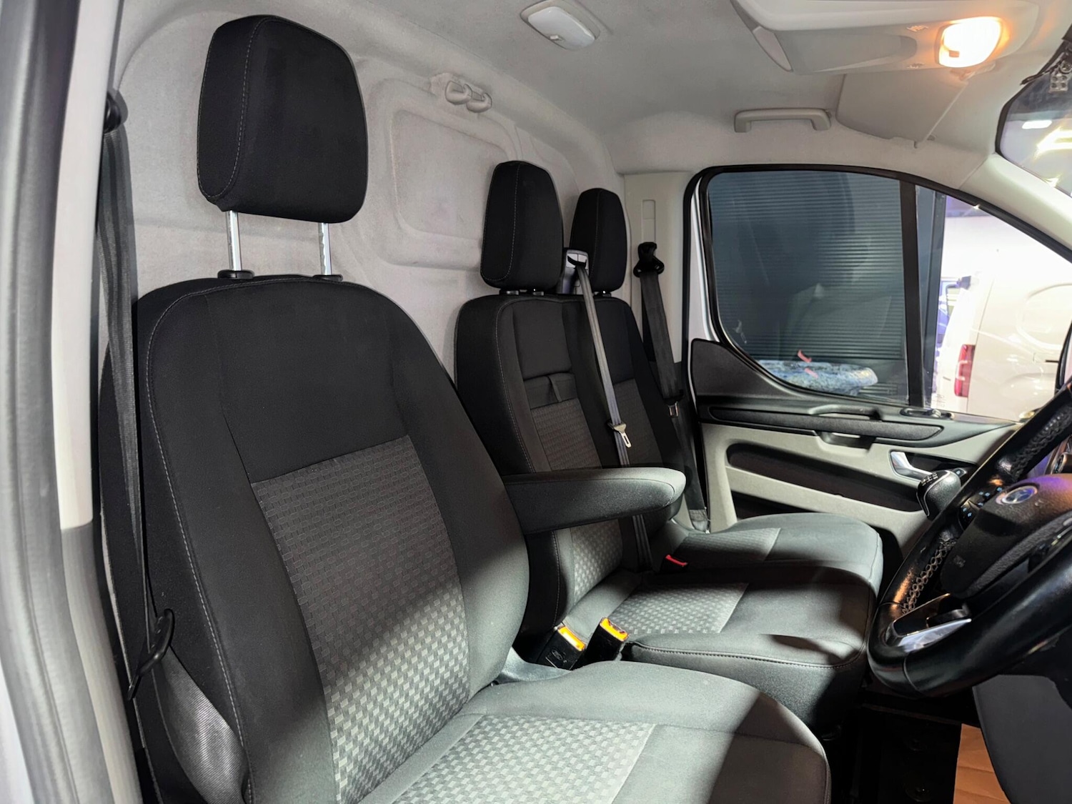 Used Ford Transit Custom 2022 for sale - 76388403: Photo 47