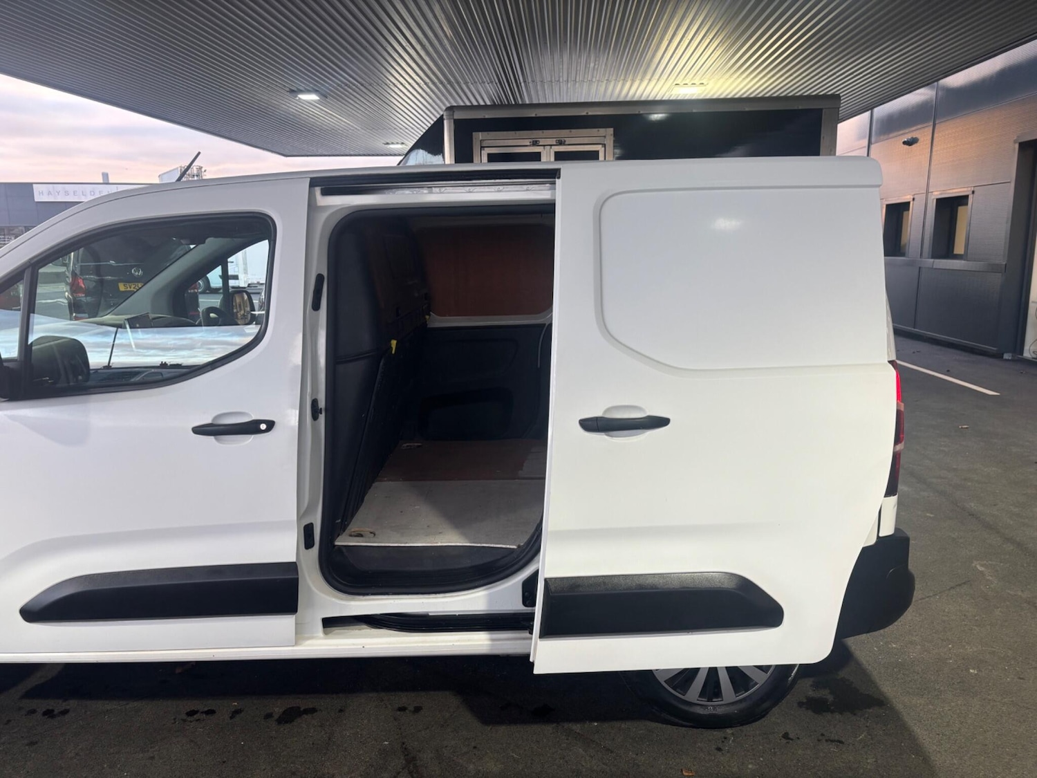 Used Citroen Berlingo 2018 for sale - 77082005: Photo 21