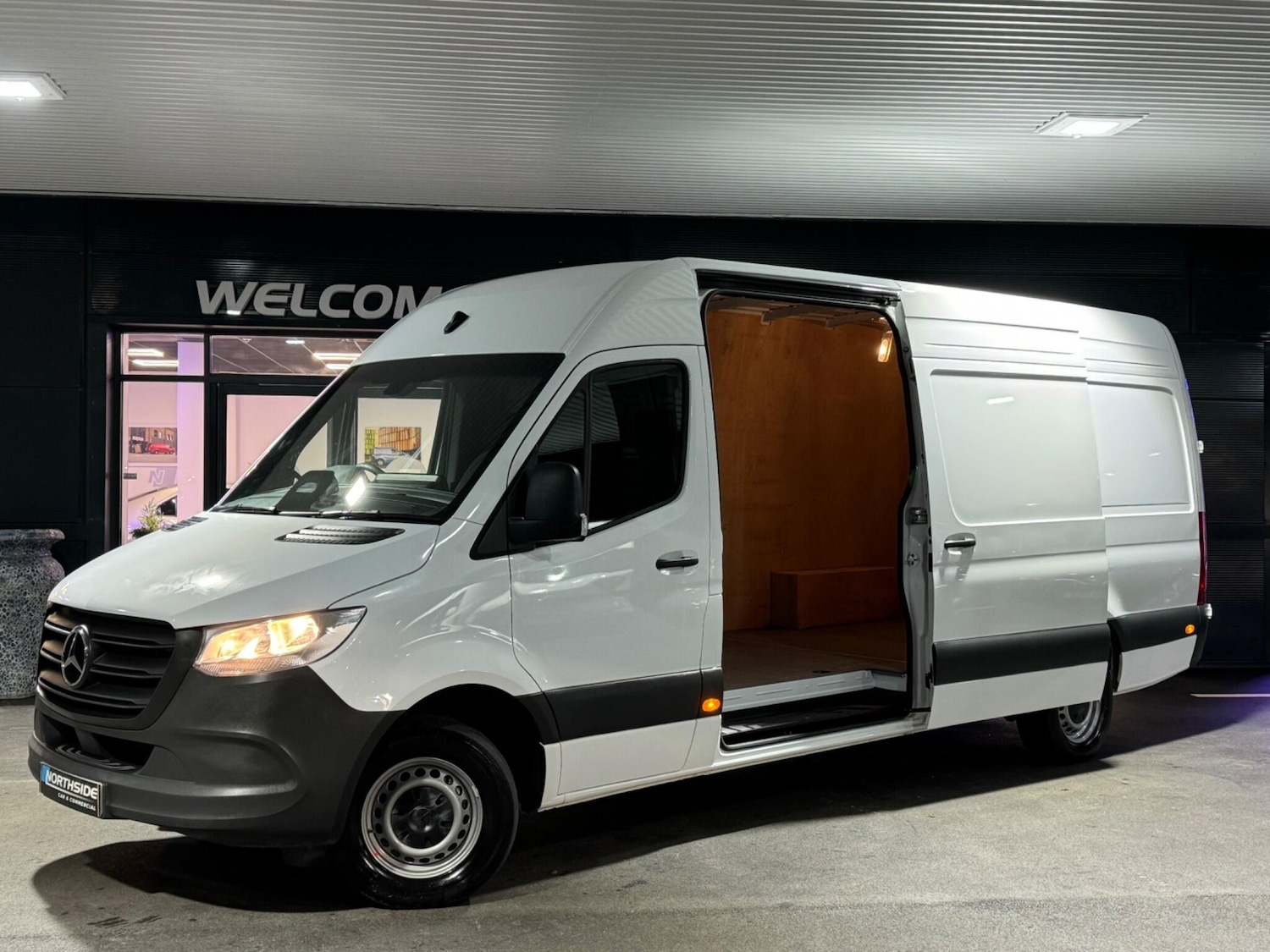 Used Mercedes-Benz Sprinter 2025 for sale - 77560016: Photo 3