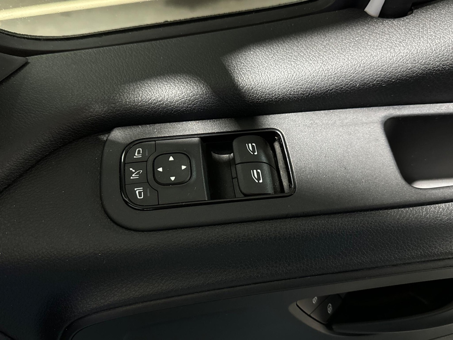 Used Mercedes-Benz Sprinter 2025 for sale - 77560016: Photo 31