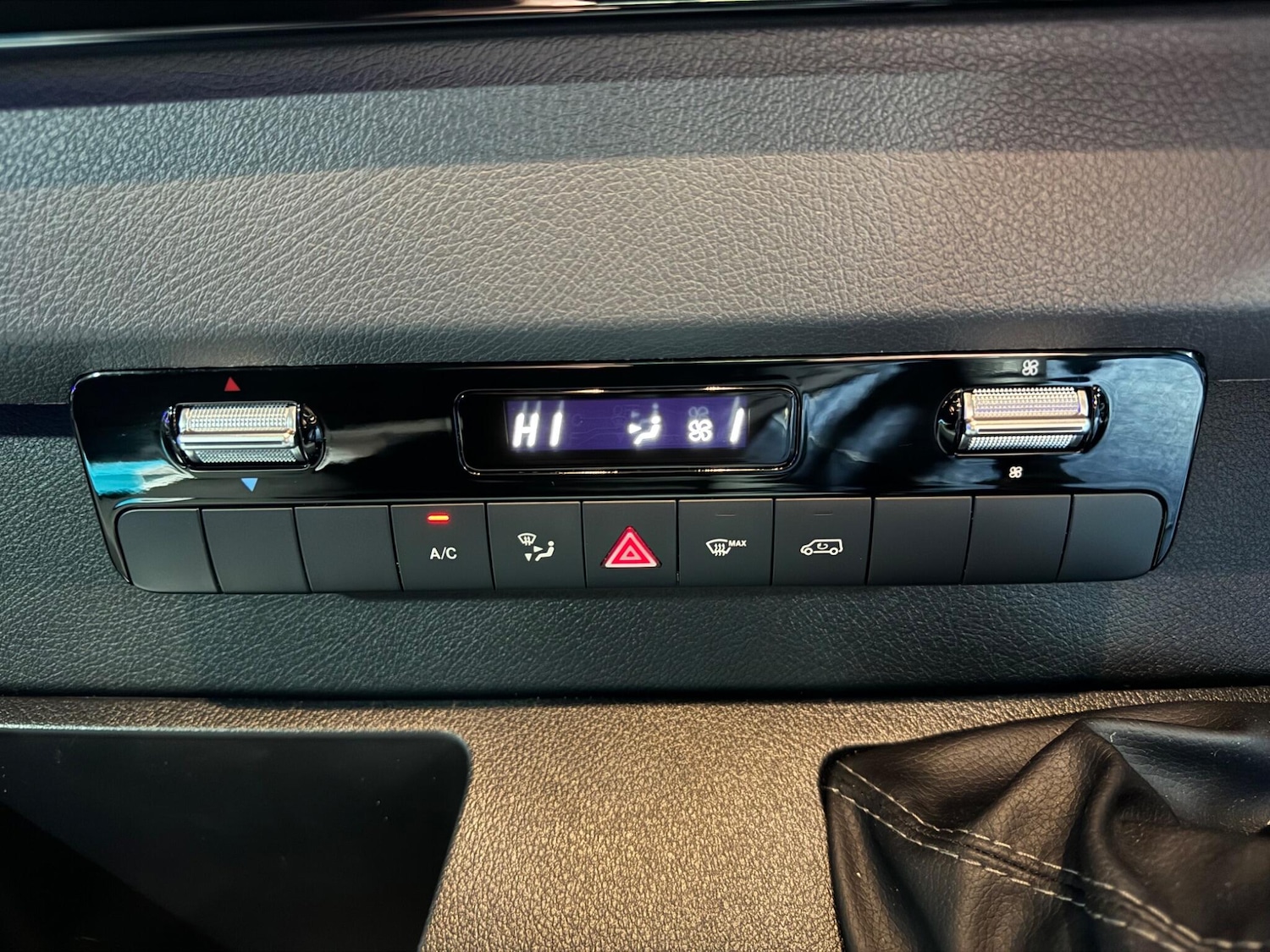 Used Mercedes-Benz Sprinter 2025 for sale - 77560016: Photo 48