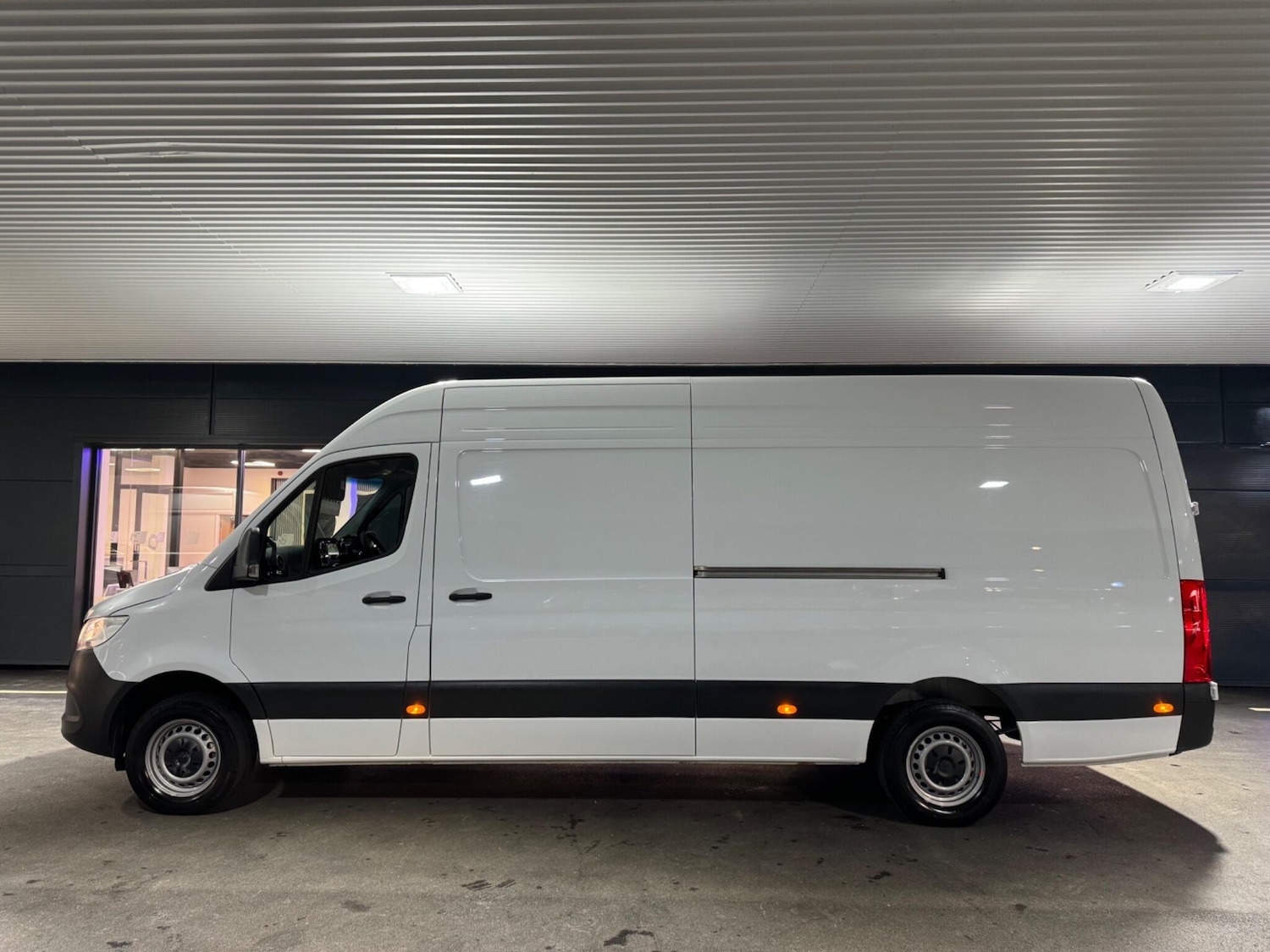 Used Mercedes-Benz Sprinter 2025 for sale - 77560016: Photo 5