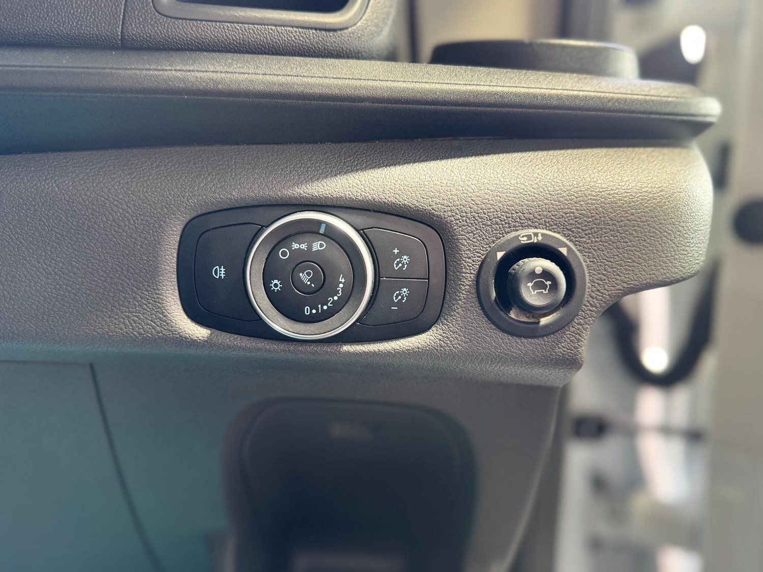 Used Ford Transit for sale - 78086909: Photo 35