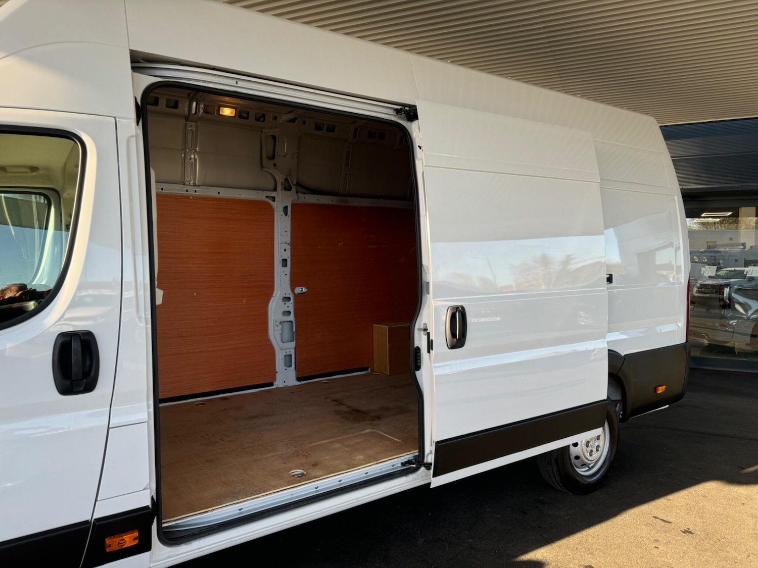 Used Peugeot Boxer 2023 for sale - 76780751: Photo 17