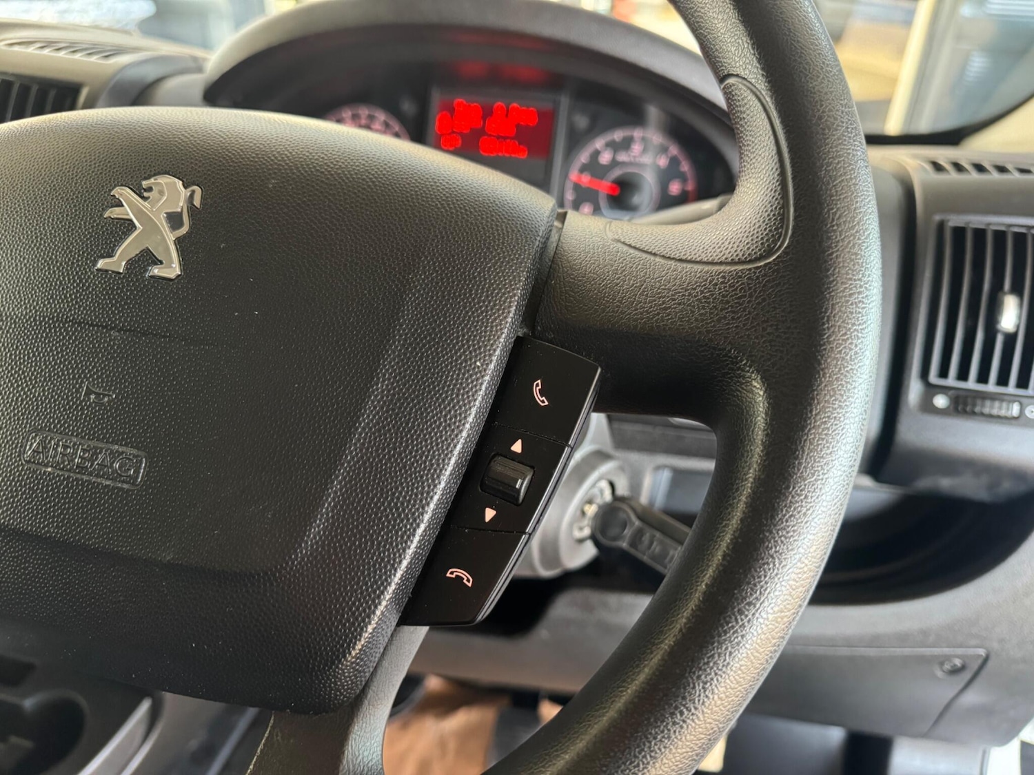 Used Peugeot Boxer 2023 for sale - 76780751: Photo 39