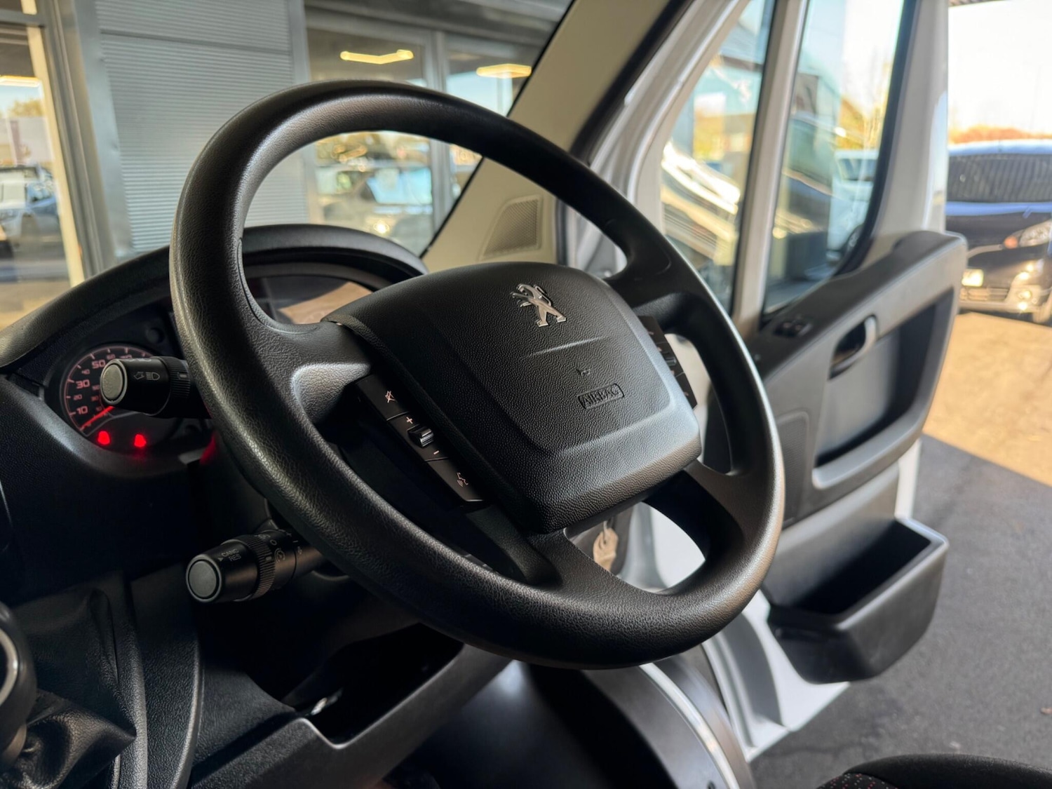 Used Peugeot Boxer 2023 for sale - 76780751: Photo 41