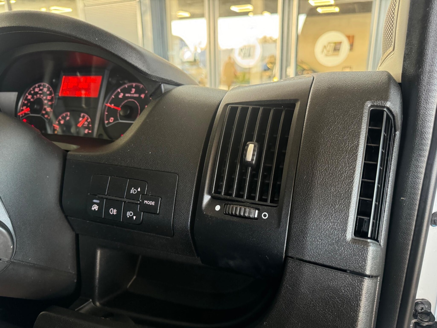 Used Peugeot Boxer 2023 for sale - 76780751: Photo 42