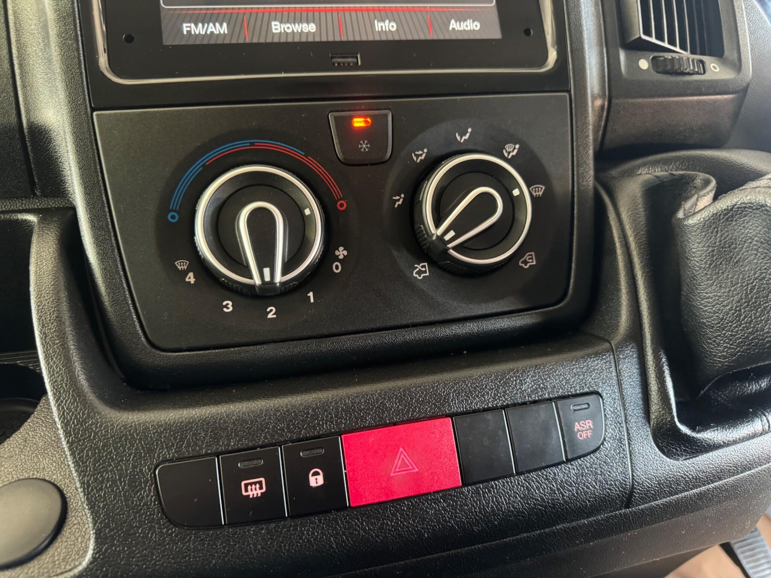 Used Peugeot Boxer 2023 for sale - 76780751: Photo 48