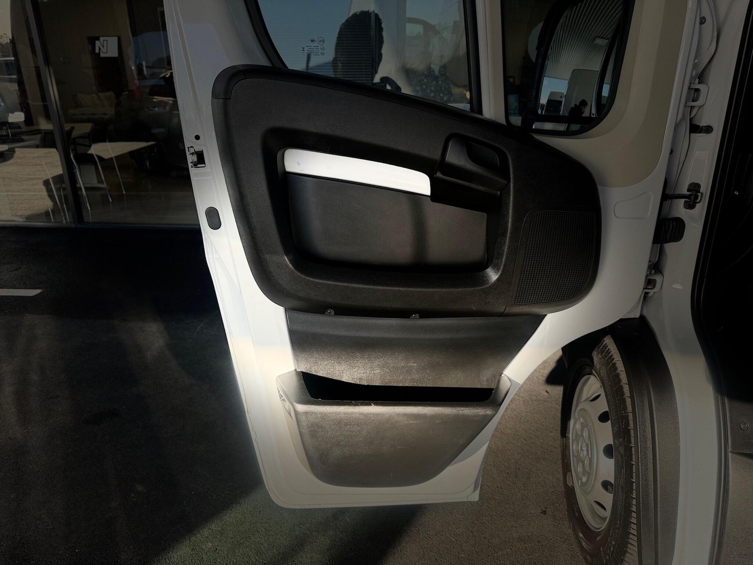 Used Peugeot Boxer 2023 for sale - 76780751: Photo 58
