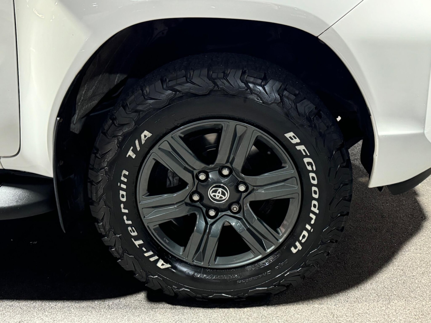 Used Toyota Hilux 2021 for sale - 76645740: Photo 28