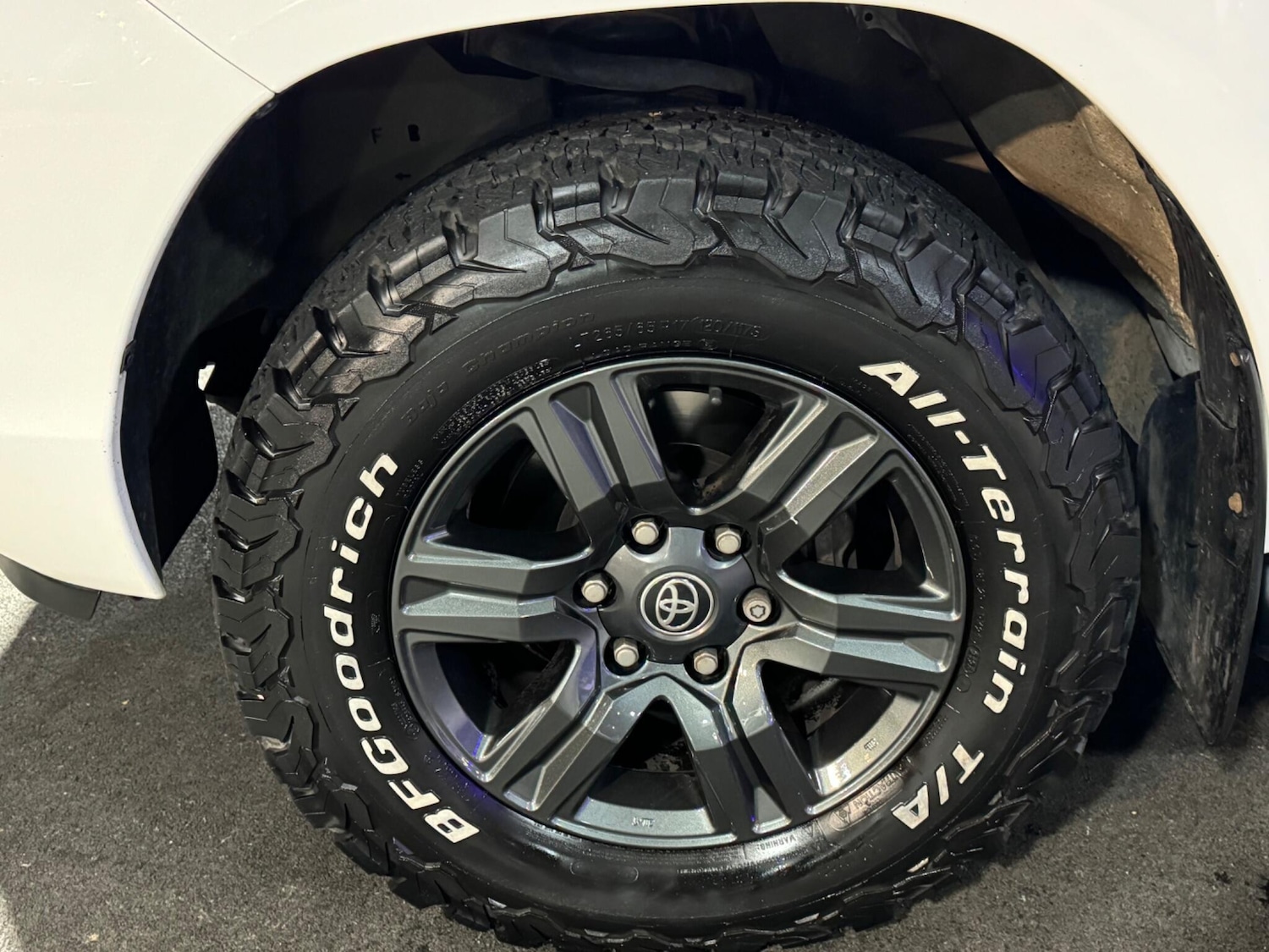 Used Toyota Hilux 2021 for sale - 76645740: Photo 30