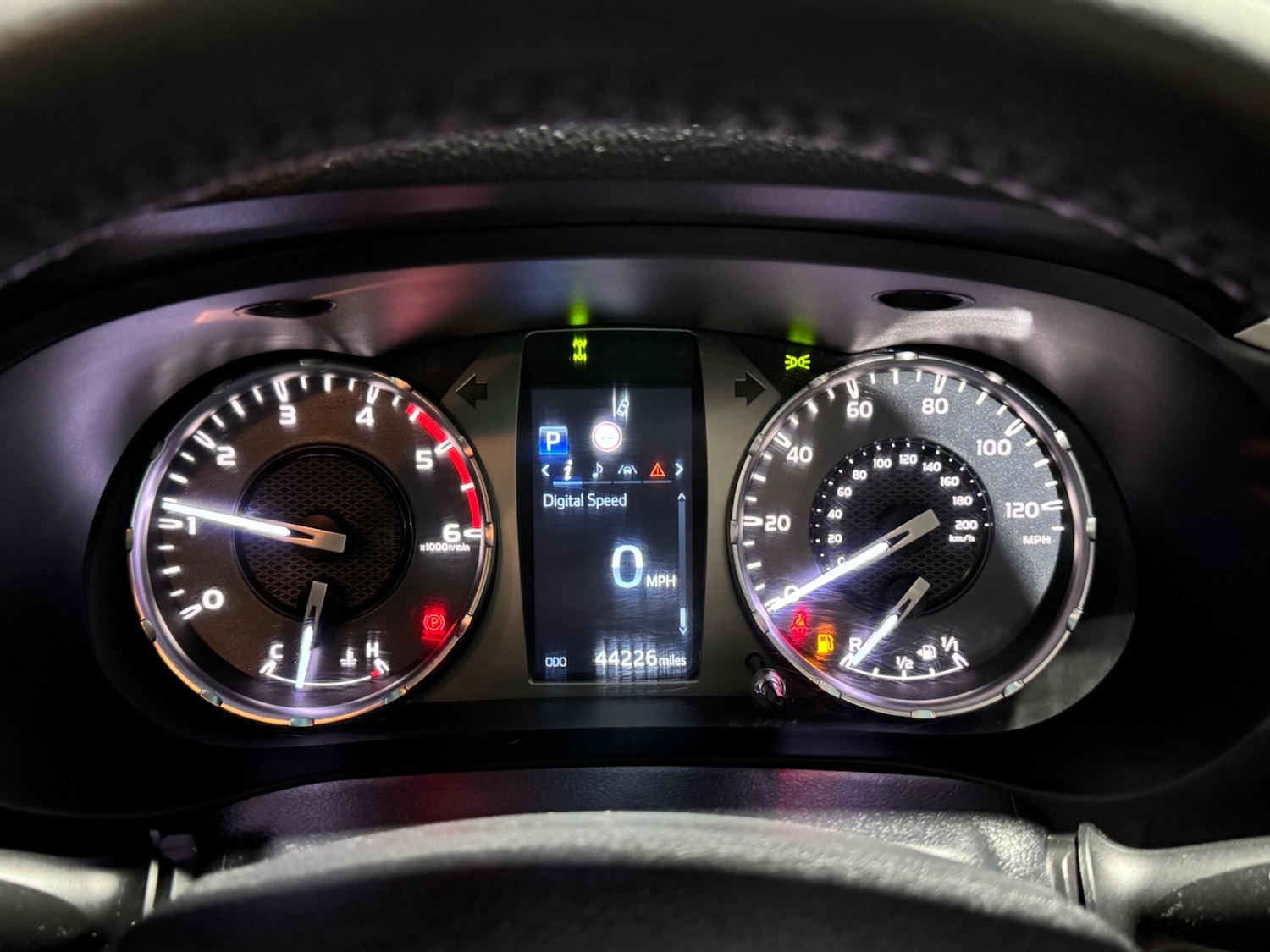 Used Toyota Hilux 2021 for sale - 76645740: Photo 39