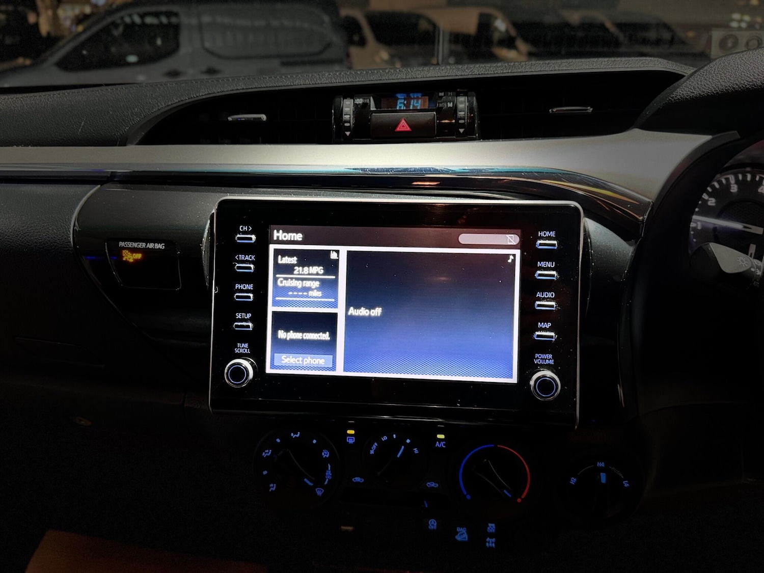 Used Toyota Hilux 2021 for sale - 76645740: Photo 47