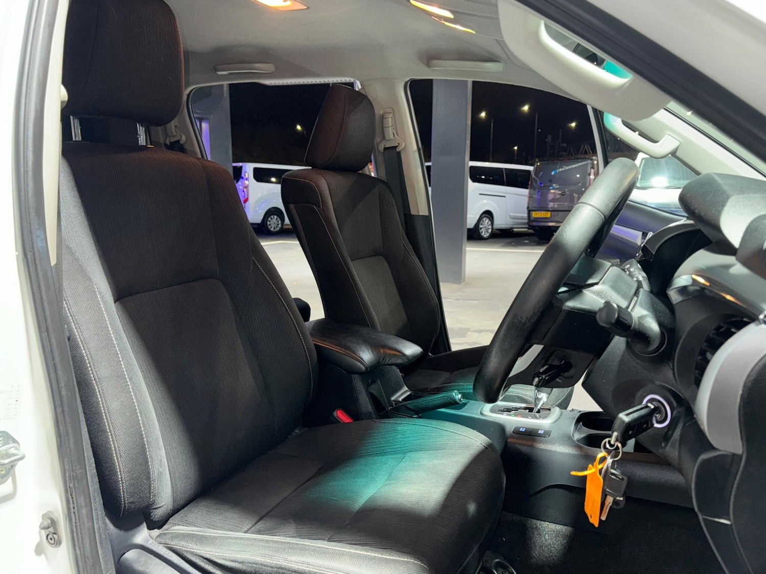 Used Toyota Hilux 2021 for sale - 76645740: Photo 53