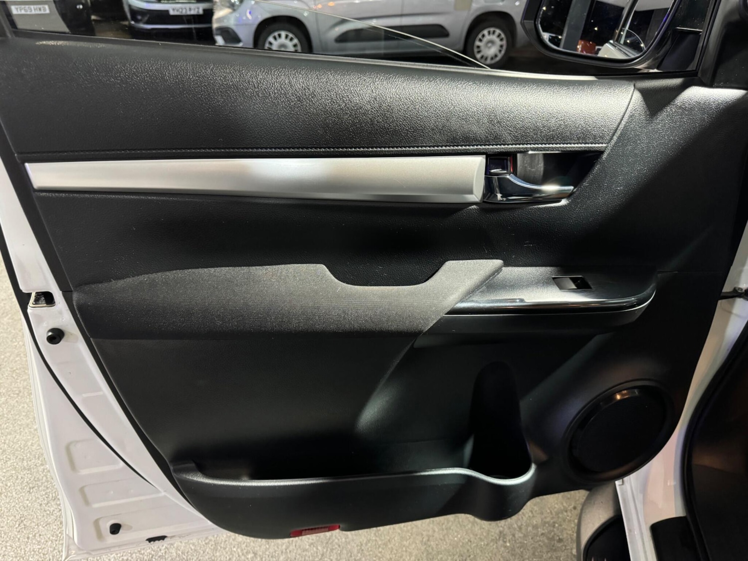 Used Toyota Hilux 2021 for sale - 76645740: Photo 54