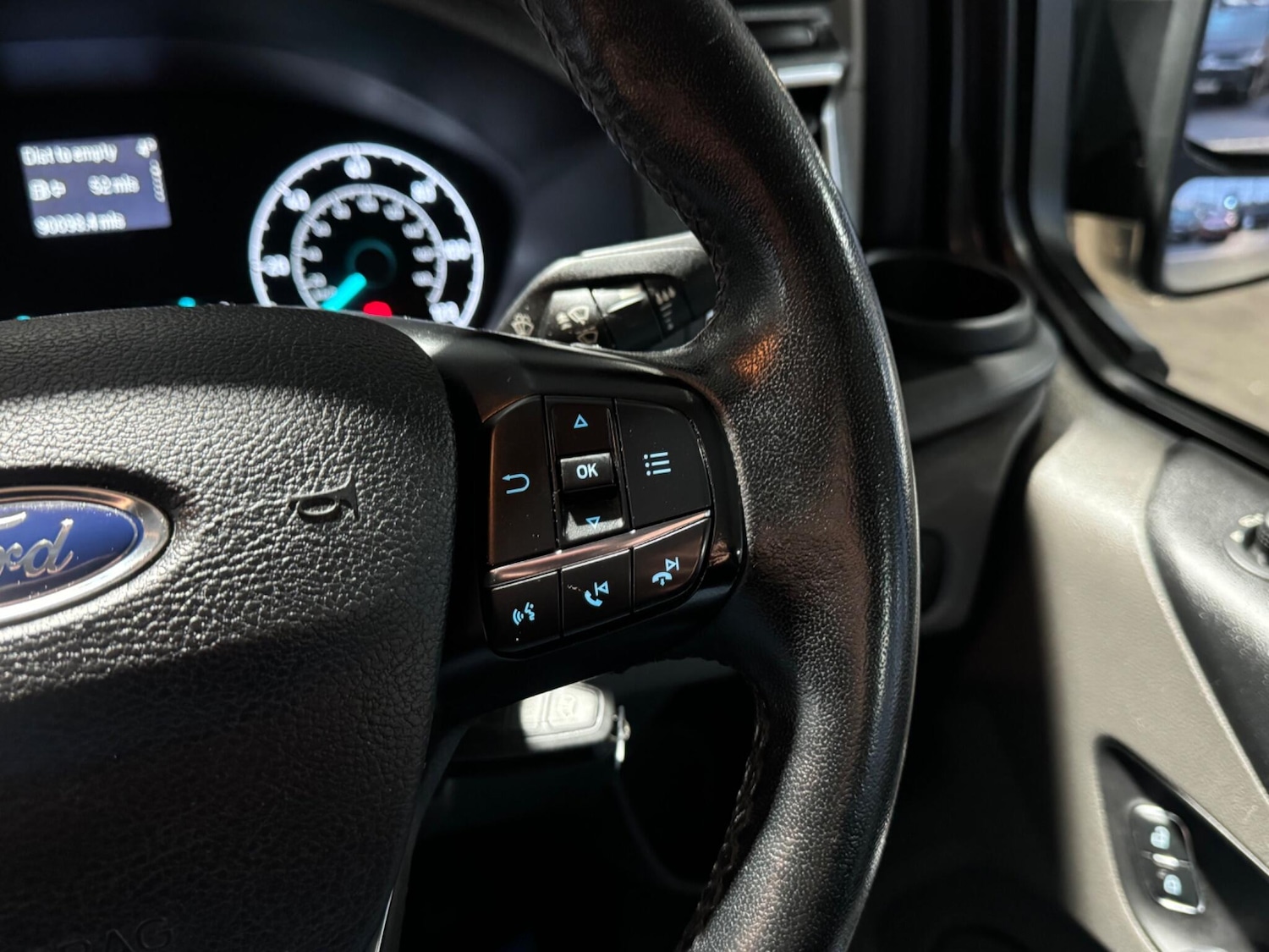 Used Ford Transit Custom 2022 for sale - 77155799: Photo 32