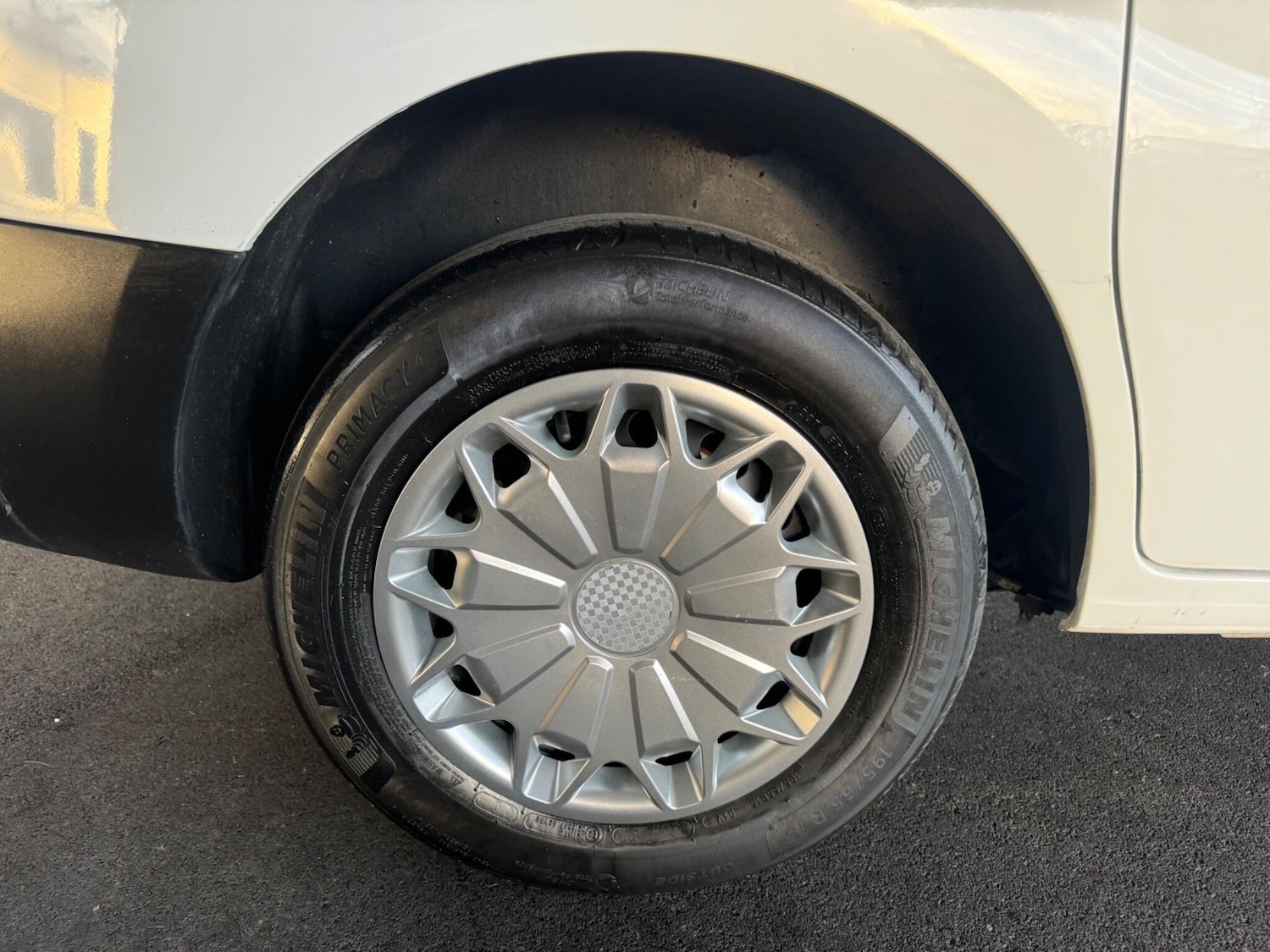 Used Peugeot Partner 2015 for sale - 76688683: Photo 24