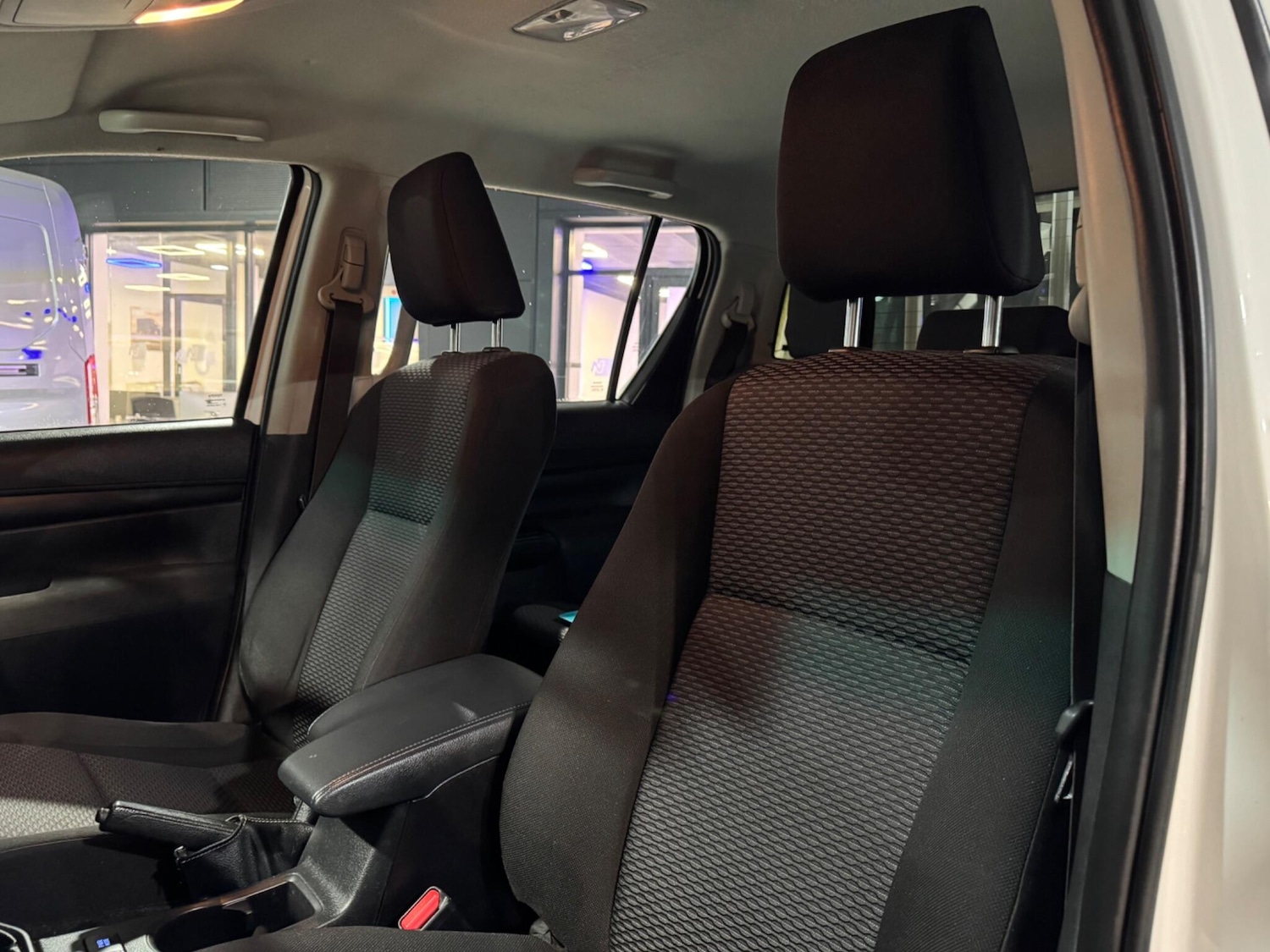 Used Toyota Hilux 2020 for sale - 77626166: Photo 48