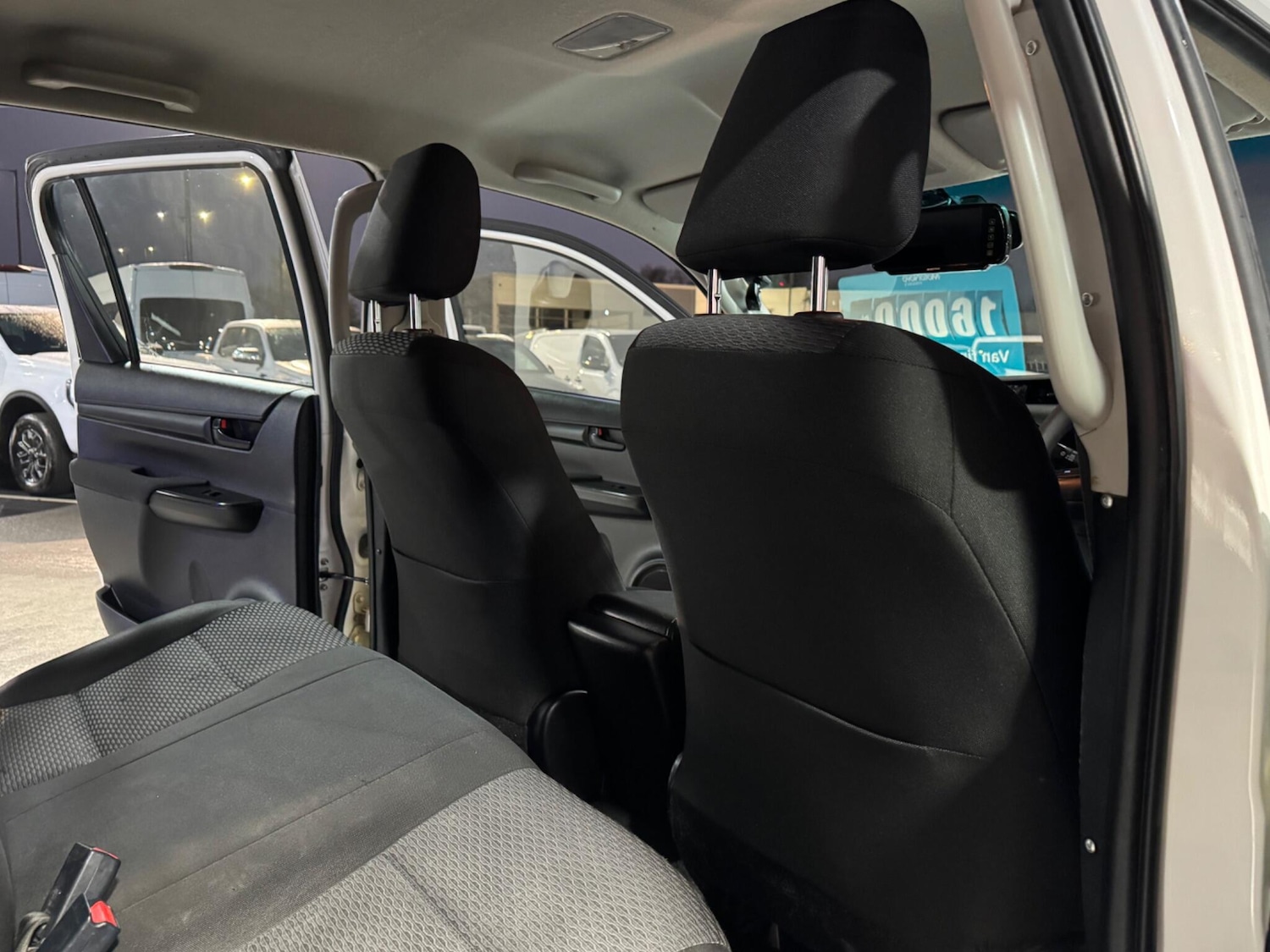 Used Toyota Hilux 2020 for sale - 77626166: Photo 54