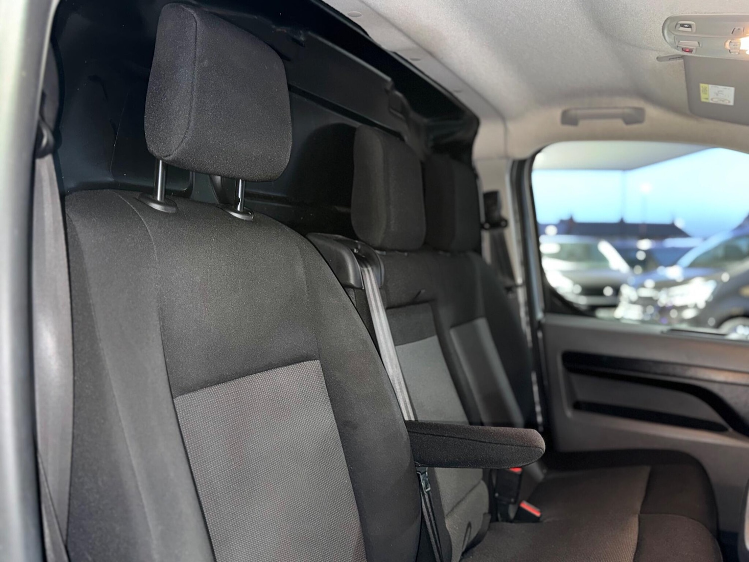 Used Peugeot Expert 2022 for sale - 76824799: Photo 65