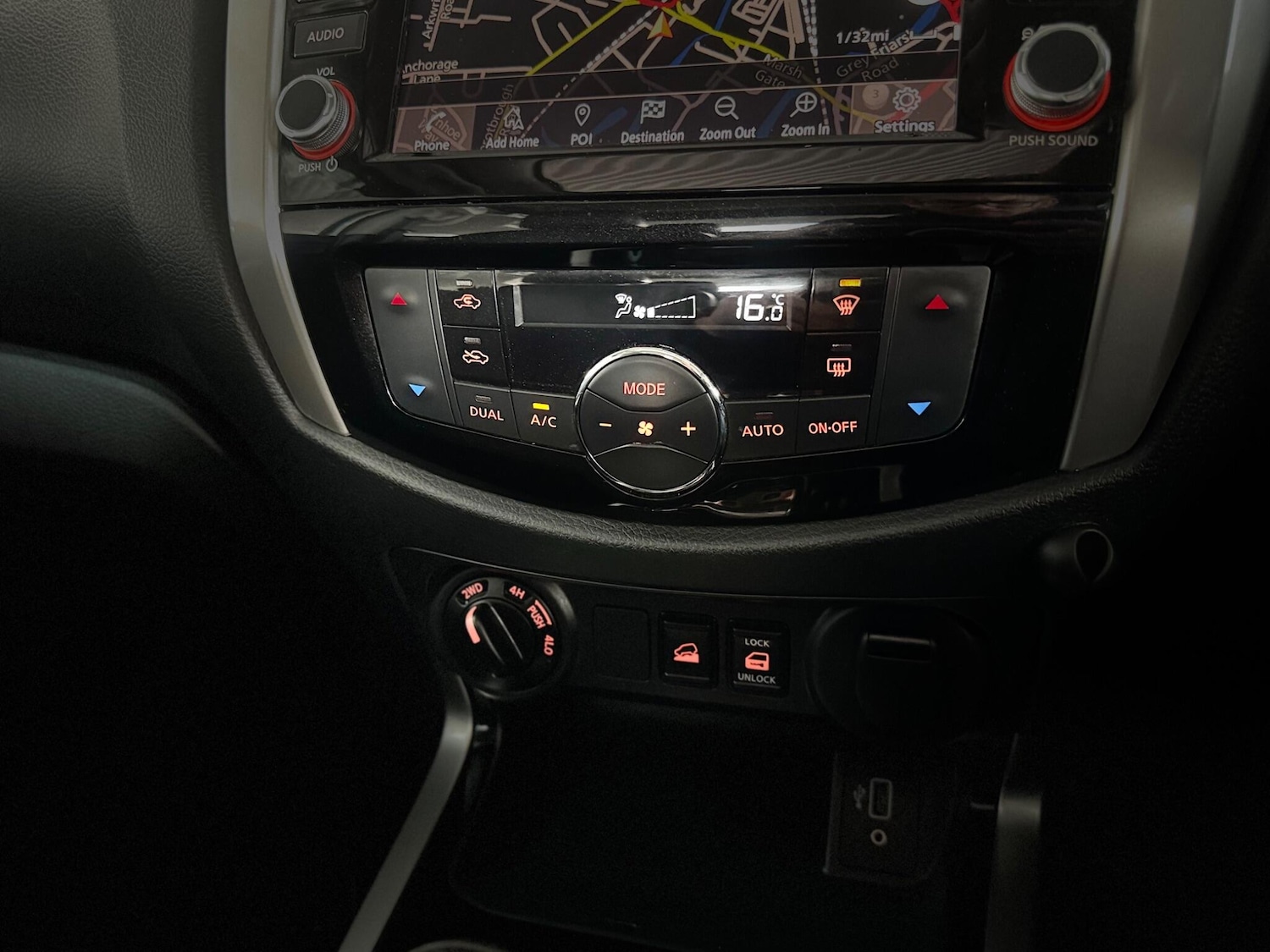 Used Nissan Navara 2020 for sale - 76539116: Photo 50