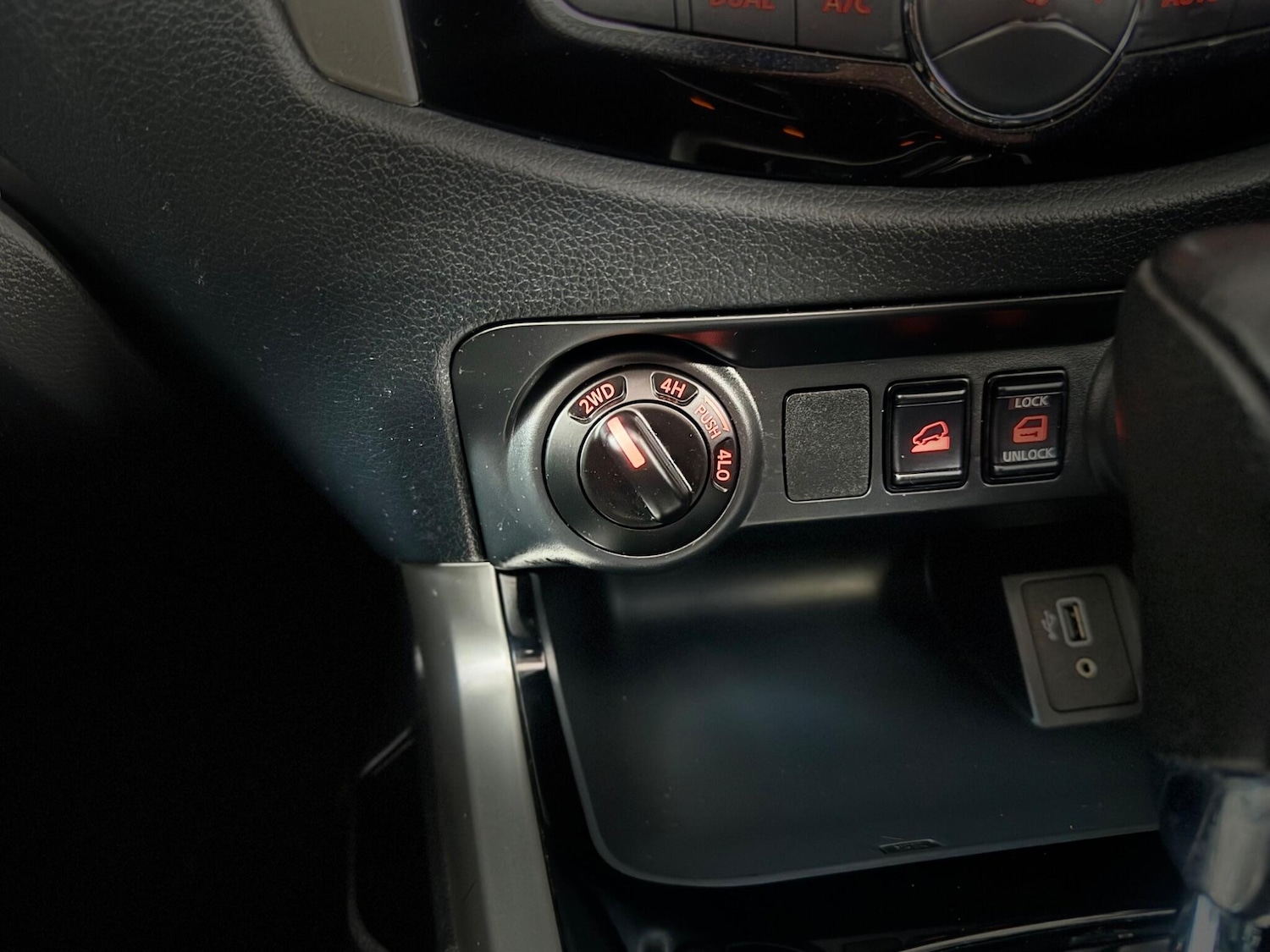 Used Nissan Navara 2020 for sale - 76539116: Photo 52