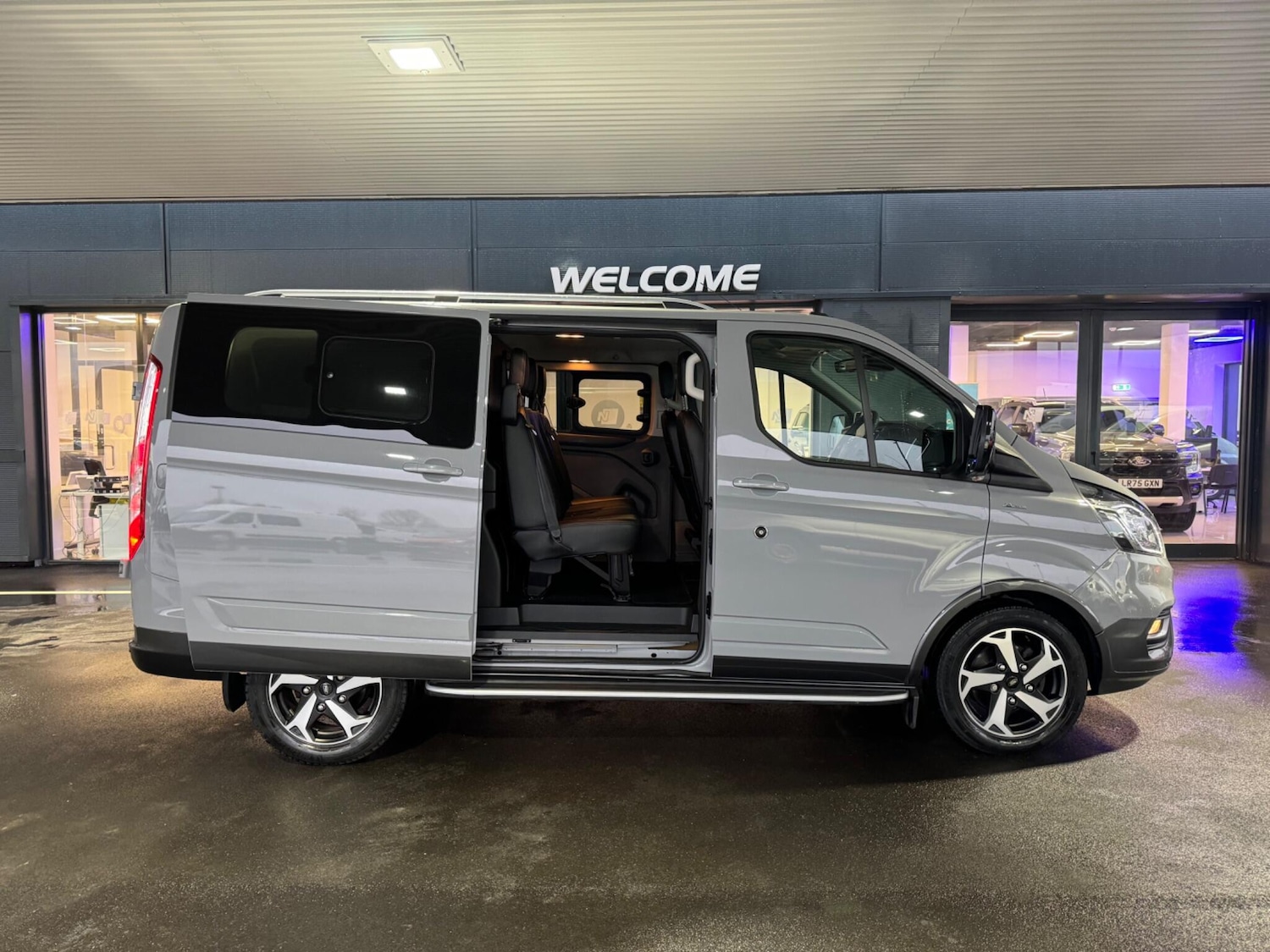 Used Ford Transit Custom 2024 for sale - 77479338: Photo 21